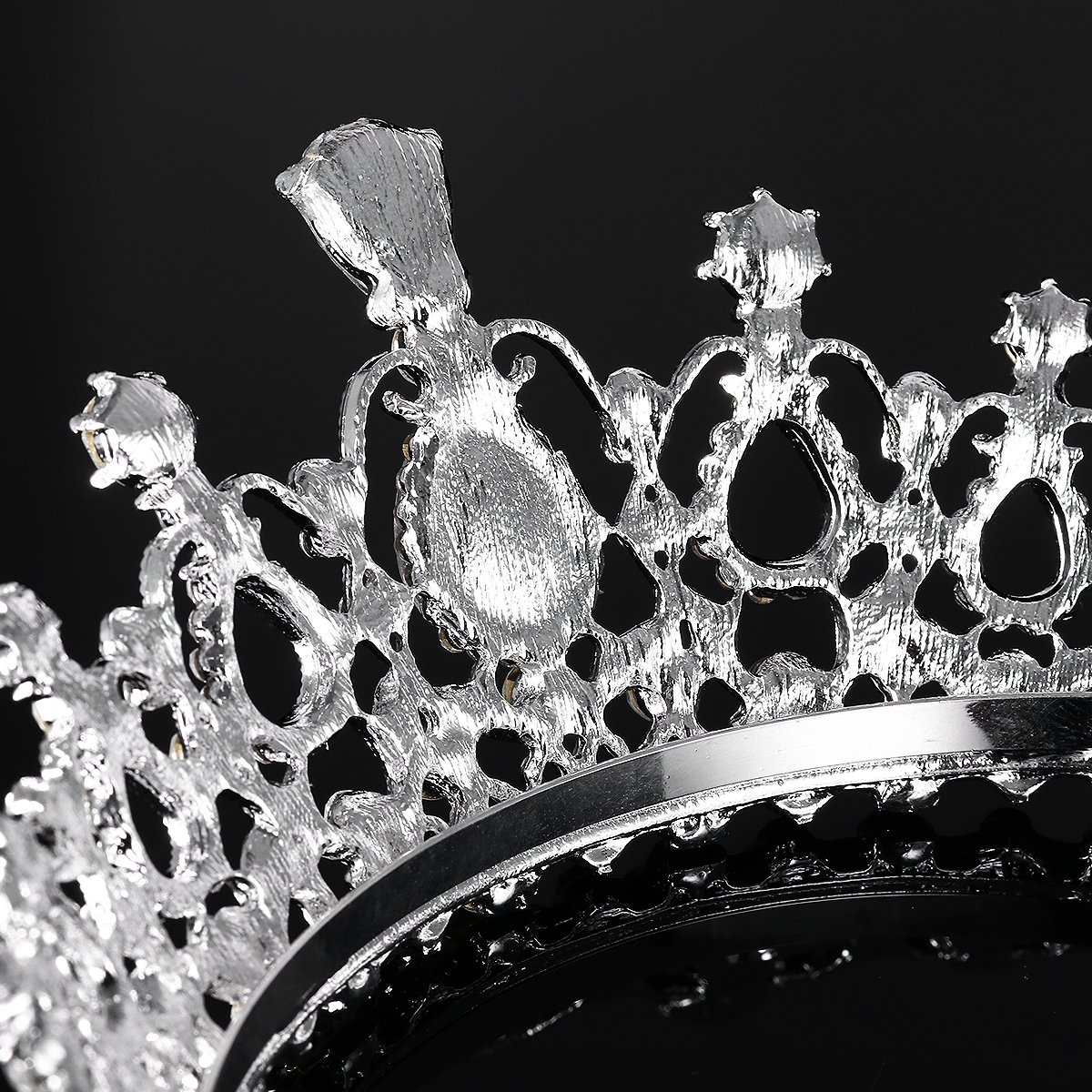 Sparkling Crystal Rhinestone Wedding Tiara with Comb - Elegant Bridal Pageant Crown for Birthday Princess, Prom, Quinceañera & Special Occasions