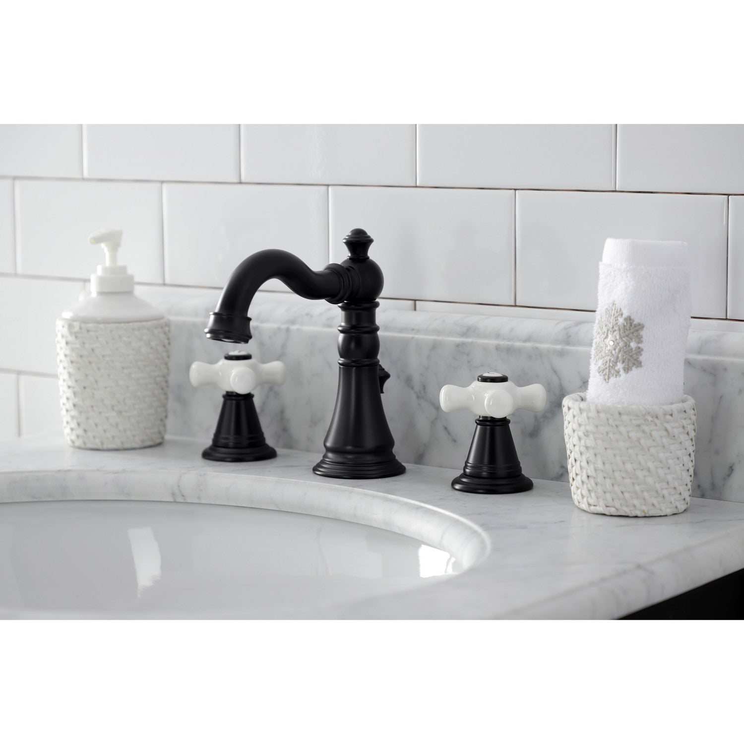 American Classic FSC1970APX 3-Hole Widespread Bathroom Faucet with Brass Pop-Up Drain - Matte Black Finish for Modern Vanities & Bathroom Upgrades