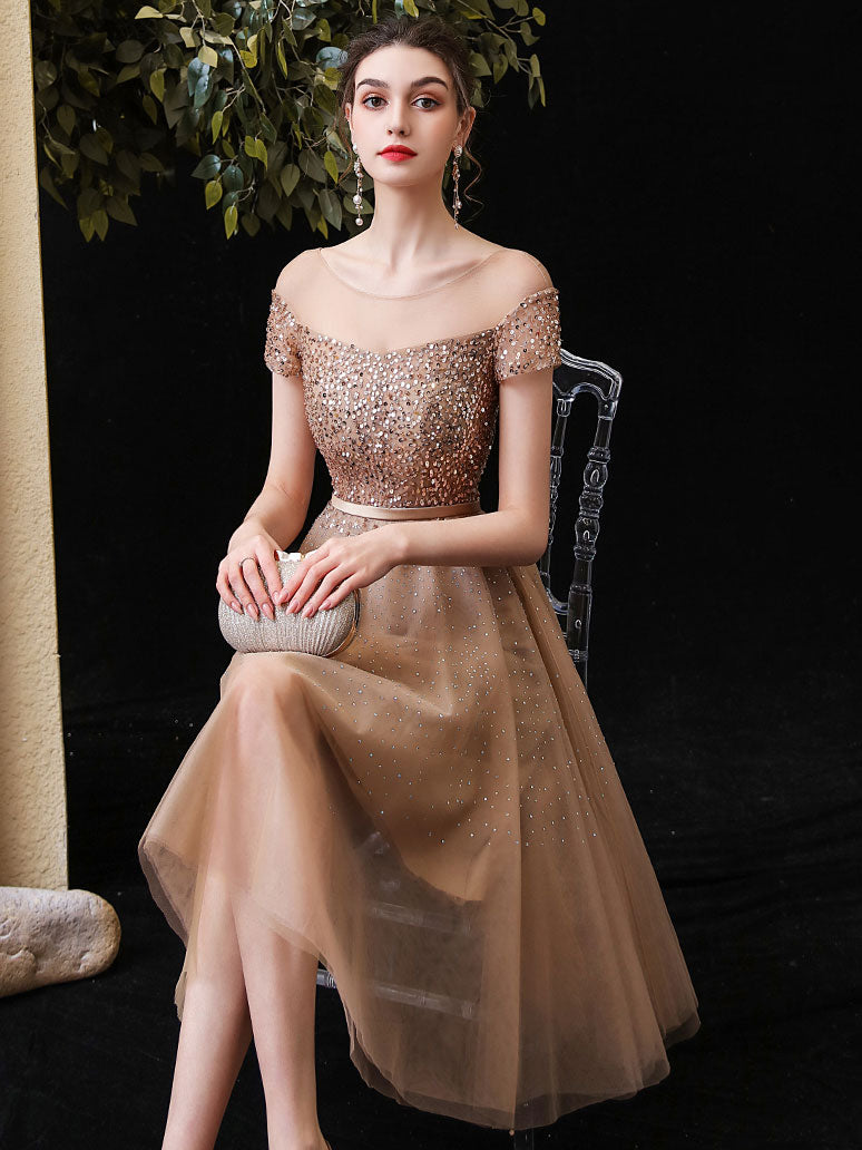 Elegant Champagne Round Neck Tulle Sequin Short Prom Dress for Homecoming - Perfect for Parties, Dances & Special Occasions