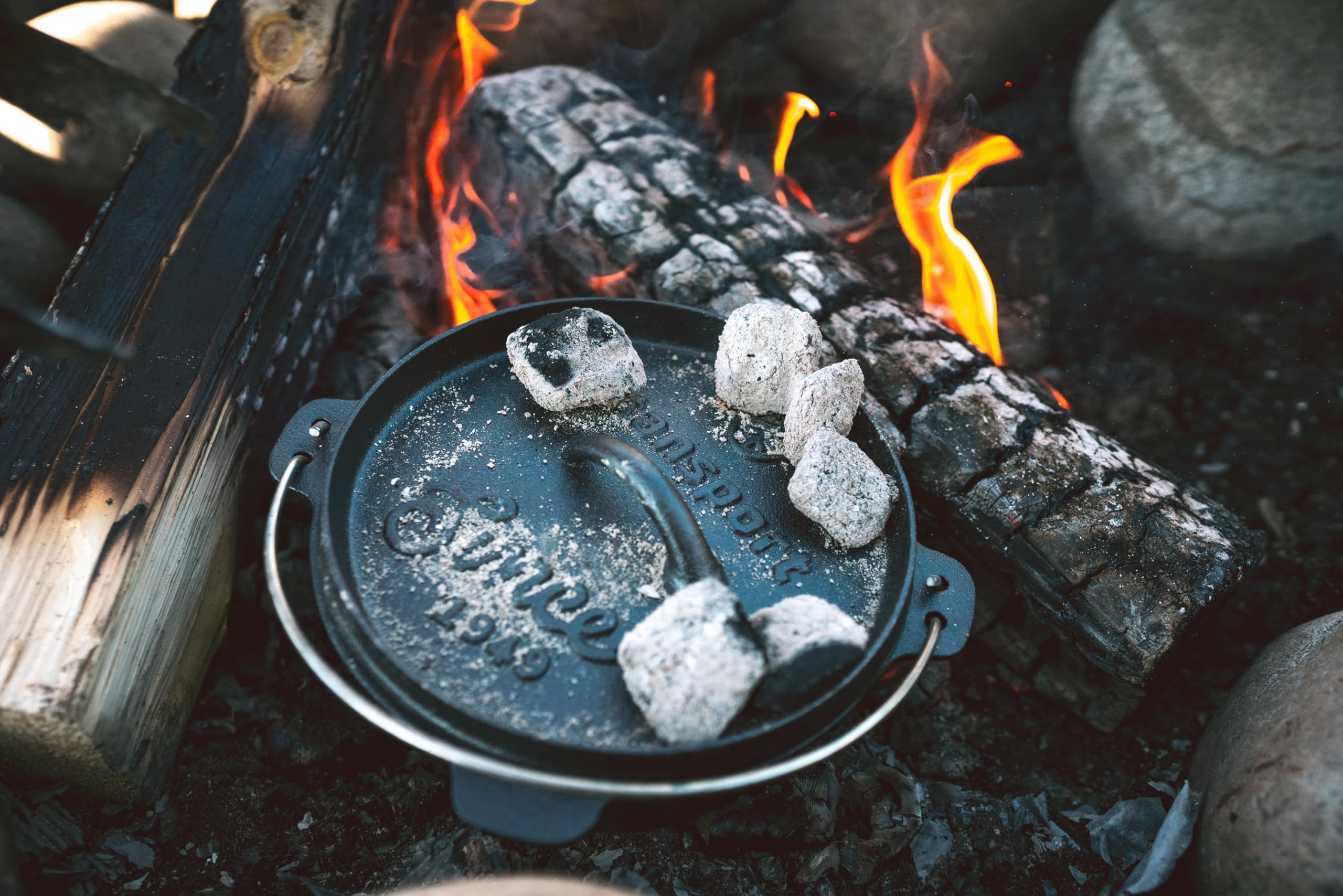 Stansport Pre-Seasoned Cast Iron Dutch Oven - 5 Quart Enameled Camping Cookware for Outdoor Cooking, Baking & Stews - Perfect for Camping, Backpacking & Home Kitchen Use