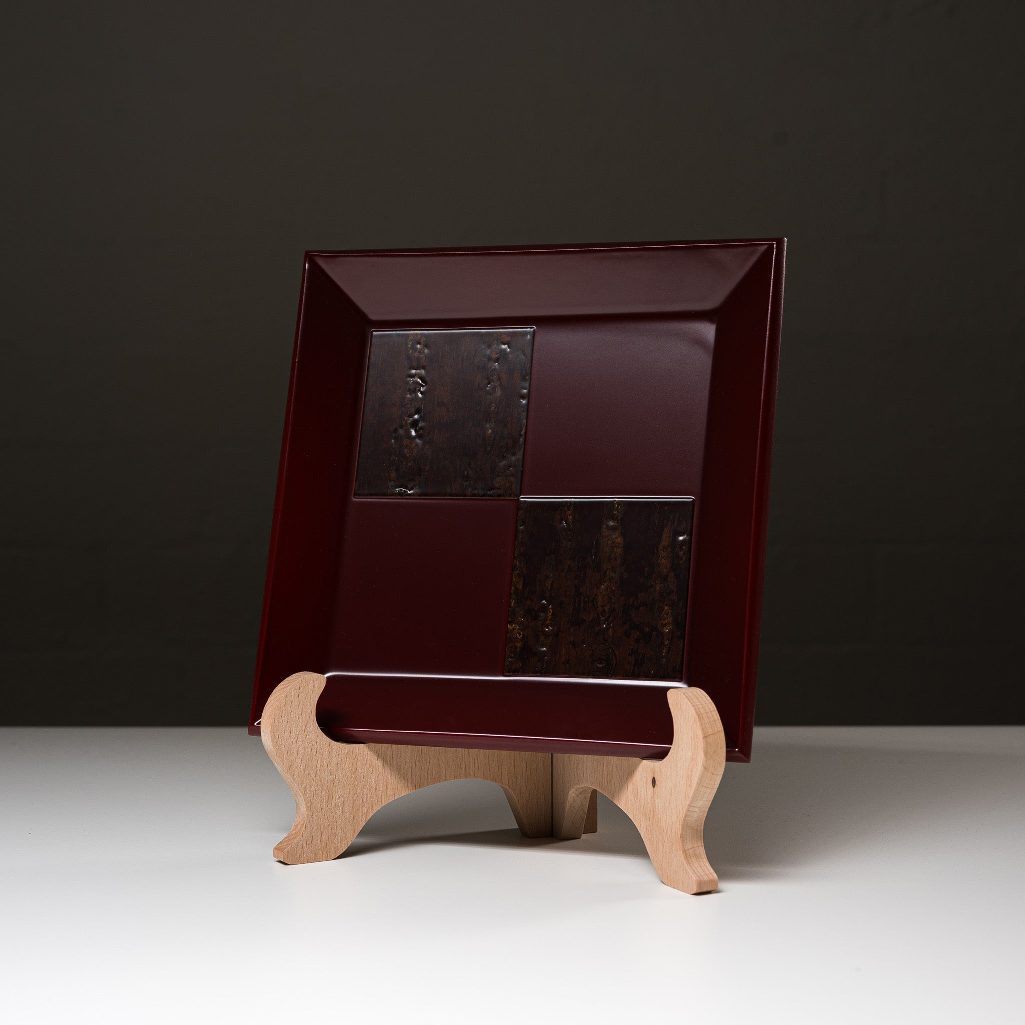 Premium Cherry Bark Square Tray - 20cm Handcrafted Benizakura Design by Tomioka Shop | Elegant Home Decor for Dining Table, Coffee Table & Gift Giving