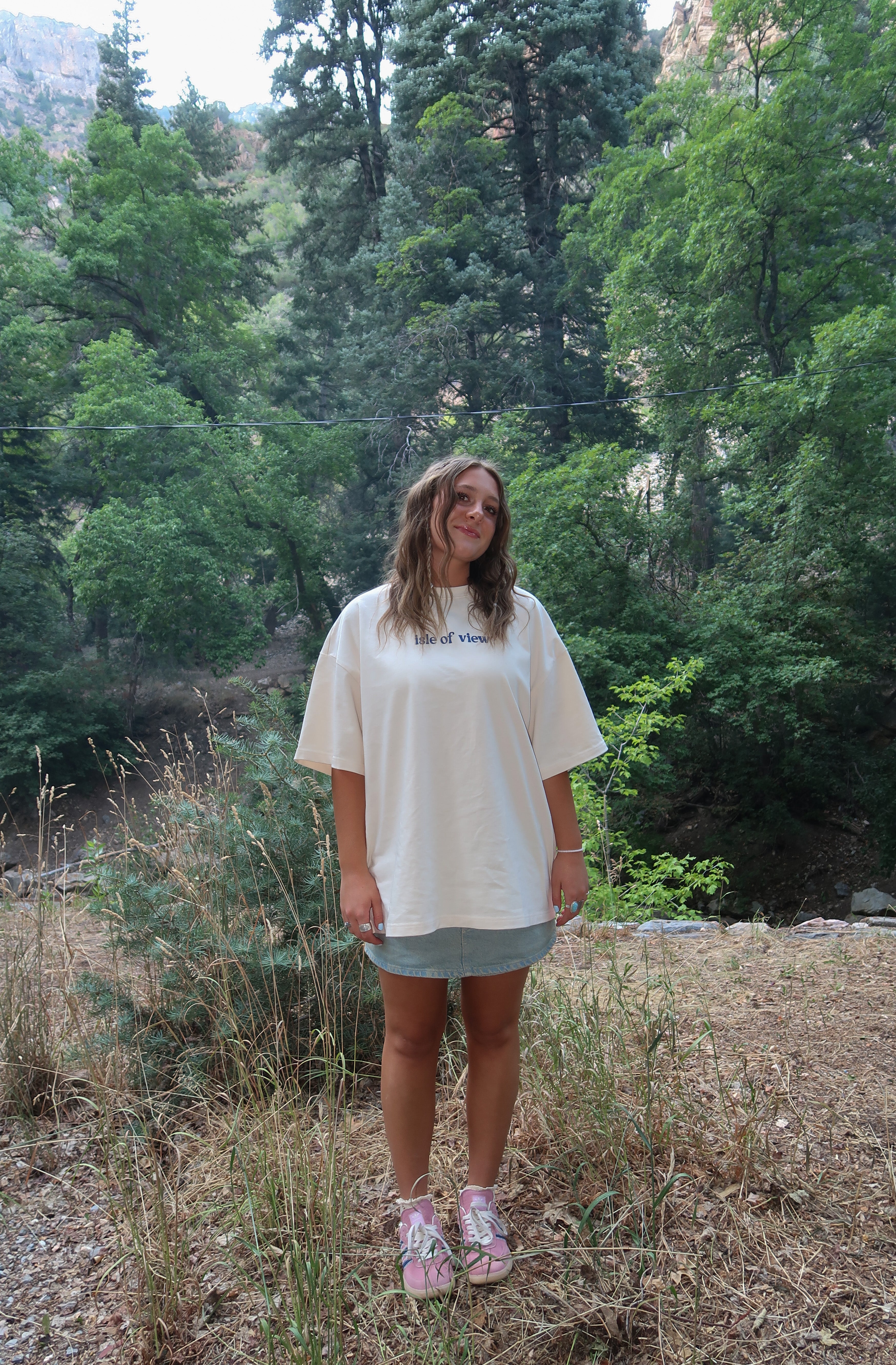 Isle of View Oversized T-Shirt - Comfortable Loose Fit Graphic Tee for Men & Women - Perfect for Casual Wear, Street Style and Everyday Outfits