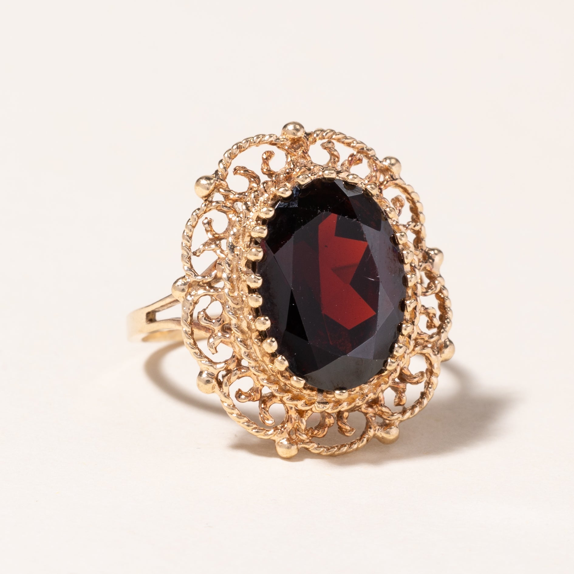 10K Yellow Gold Garnet Ring for Women - 7.01ct Genuine Garnet Gemstone, Size 7.75, Dainty Birthstone Jewelry - Perfect for Anniversary, Birthday Gifts & Everyday Elegance