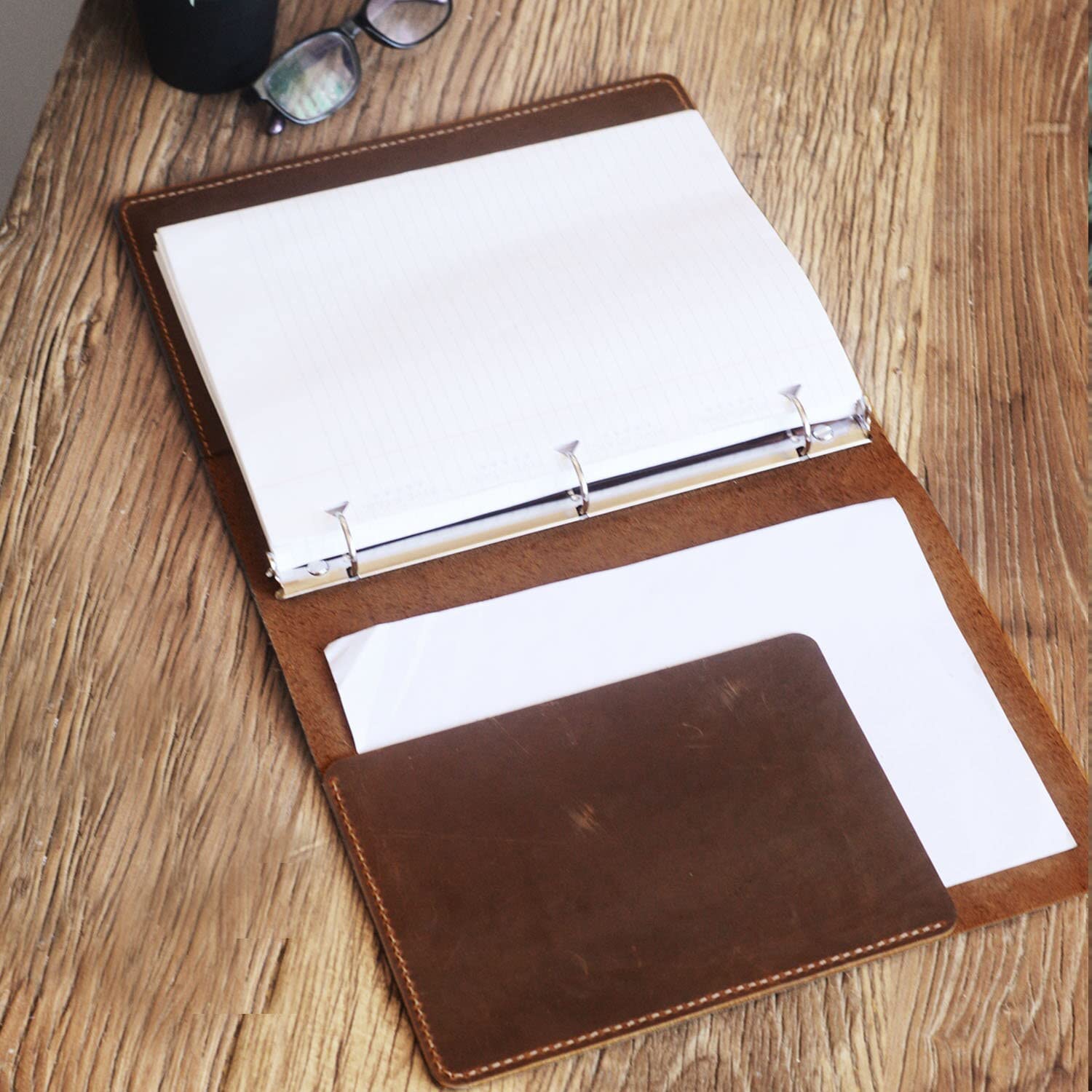 Premium Distressed Brown Leather 3-Ring Binder for 8.5 x 11 Paper - Professional Portfolio Organizer with 3-Hole Punch Design - Perfect for Office, School & Business Meetings