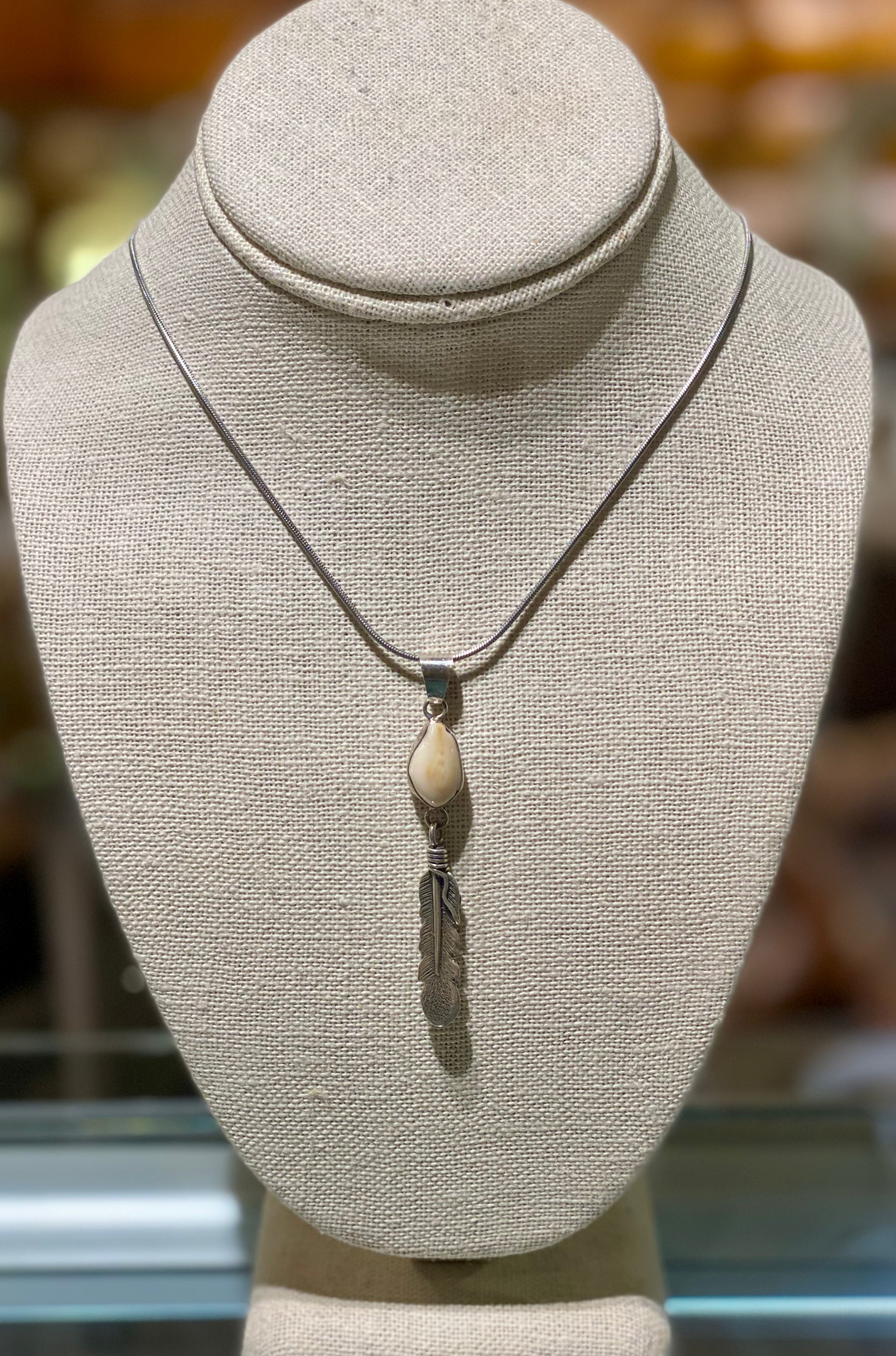 Elk Tooth Feather Pendant Necklace - Handmade Native American Style Jewelry for Men & Women - Perfect for Boho, Festival, and Spiritual Wear