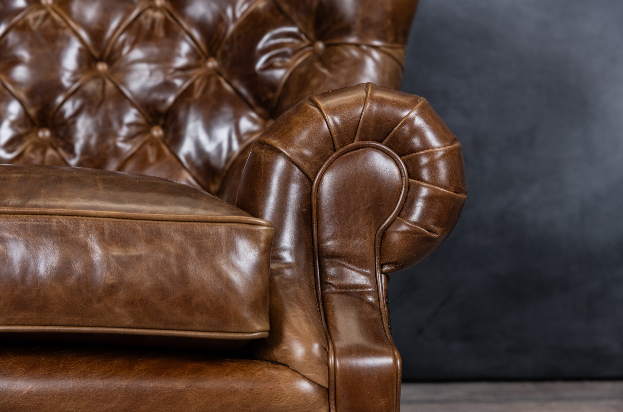 Premium Remington Genuine Leather Recliner Chair - Soft & Durable for Living Room, Home Theater, Office & Lounge Comfort