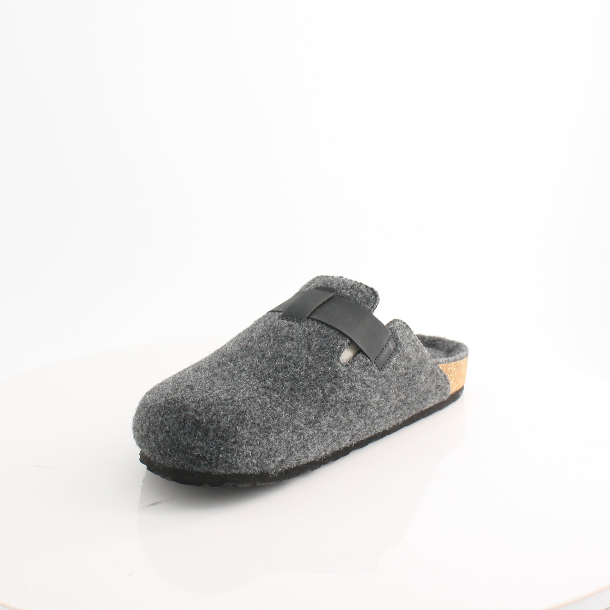 RIEKER 22 Women's Comfortable Slip-On Slippers - Soft Indoor/Outdoor House Shoes for Relaxation & Lounge Wear