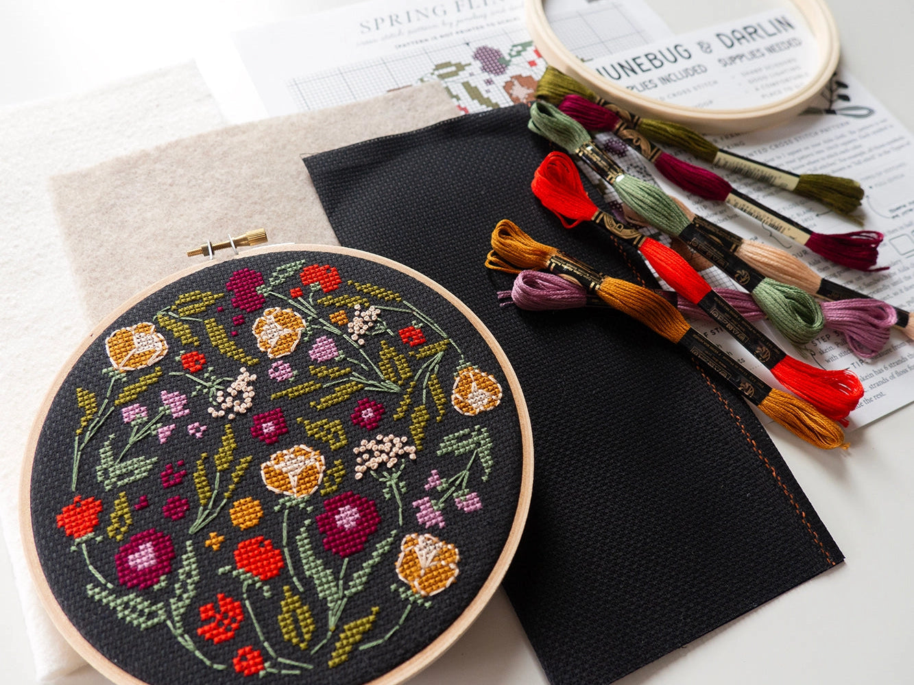 Spring Fling Cross Stitch Kit for Beginners - DIY Floral Embroidery Kit with Pattern, Thread & Needle - Perfect for Home Decor, Gifts & Relaxation