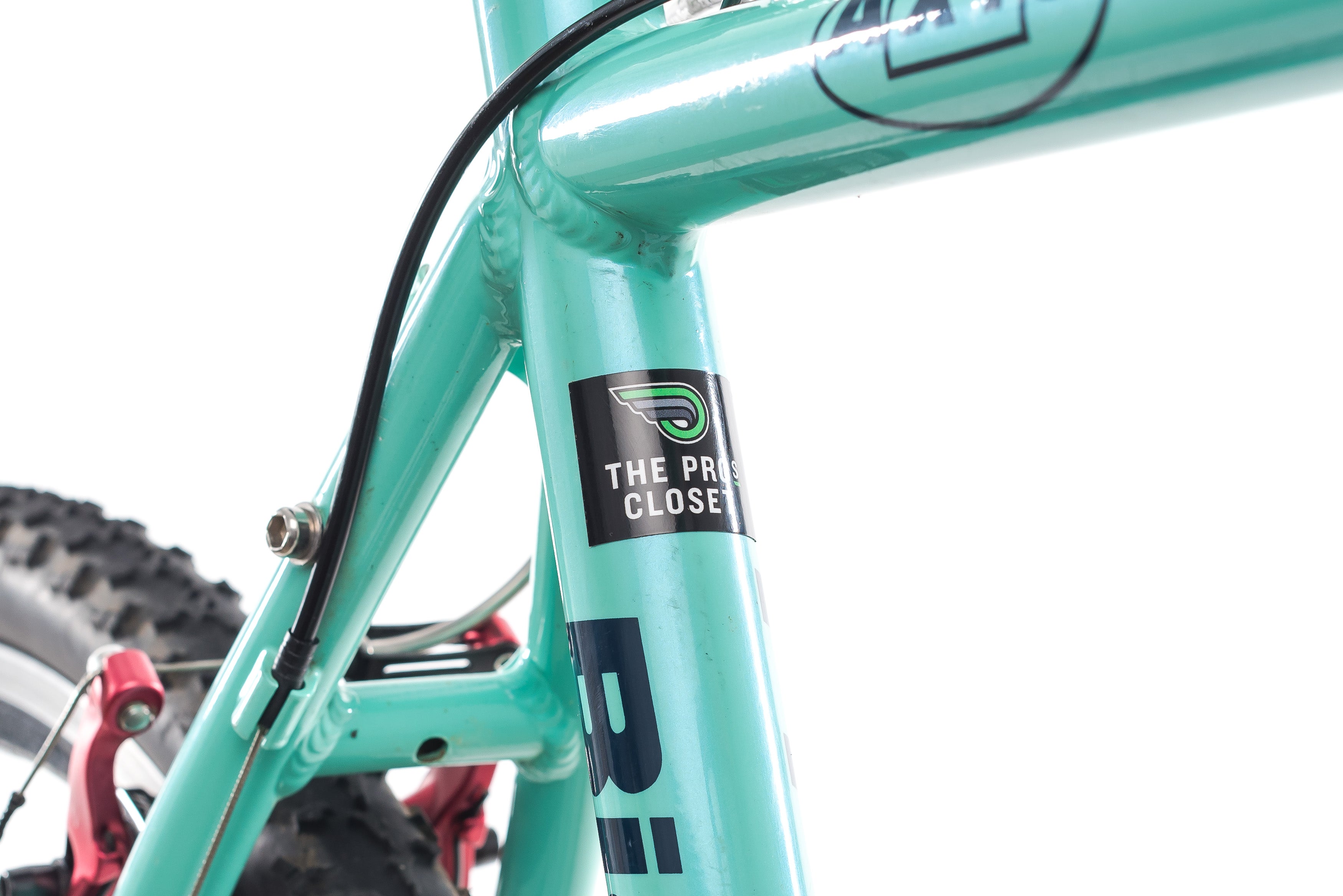 Bianchi Axis 55cm Road Bike - Lightweight Aluminum Frame, Shimano Components for Men & Women - Perfect for Commuting, Fitness & Road Cycling Adventures