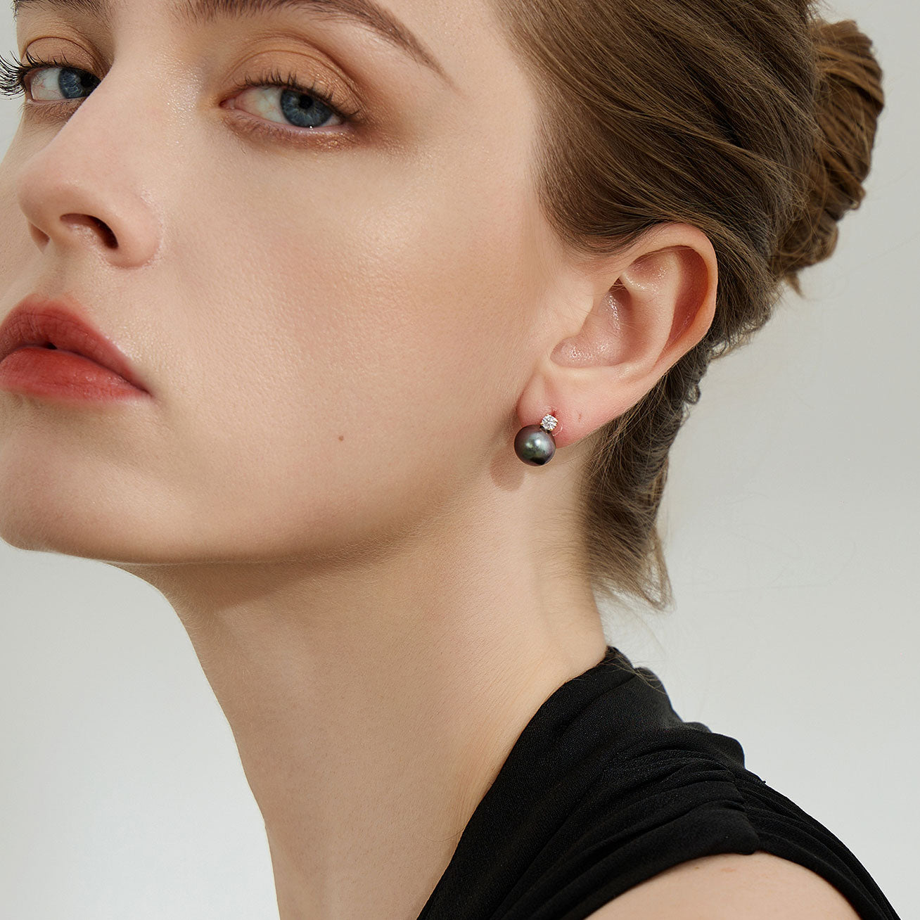 18K Gold AAA Grade Tahitian Pearl Stud Earrings for Women - Luxury Gift for Wedding, Anniversary & Special Occasions