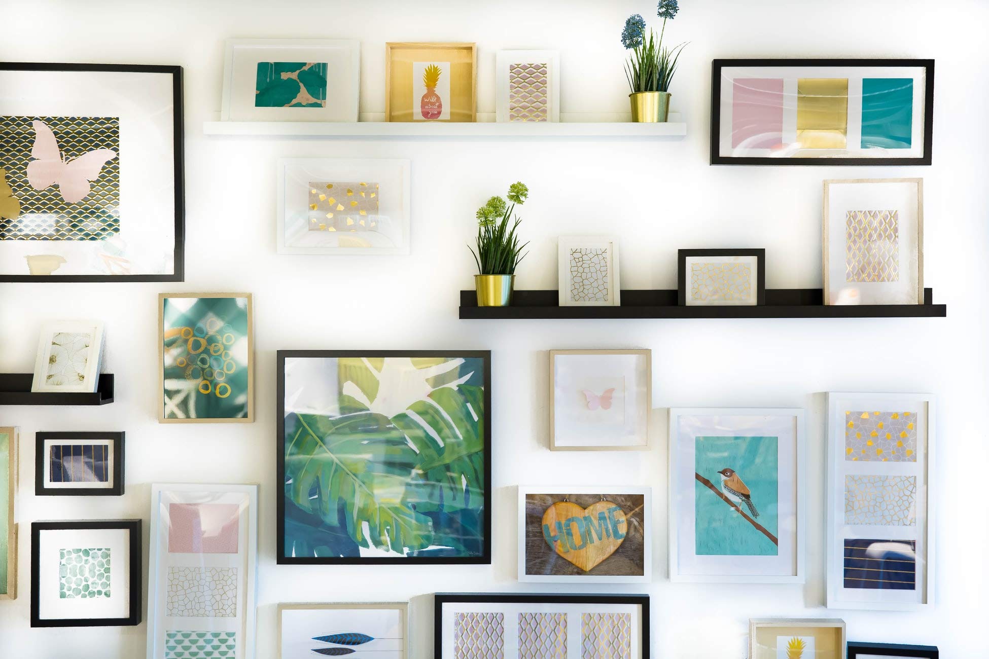 30x40 Black Wooden Picture Frame with Acrylic Plexiglass - Large 40x30 Wall Hanging Frame for Artwork, Posters, Photos - Perfect for Living Room, Bedroom & Office Decor