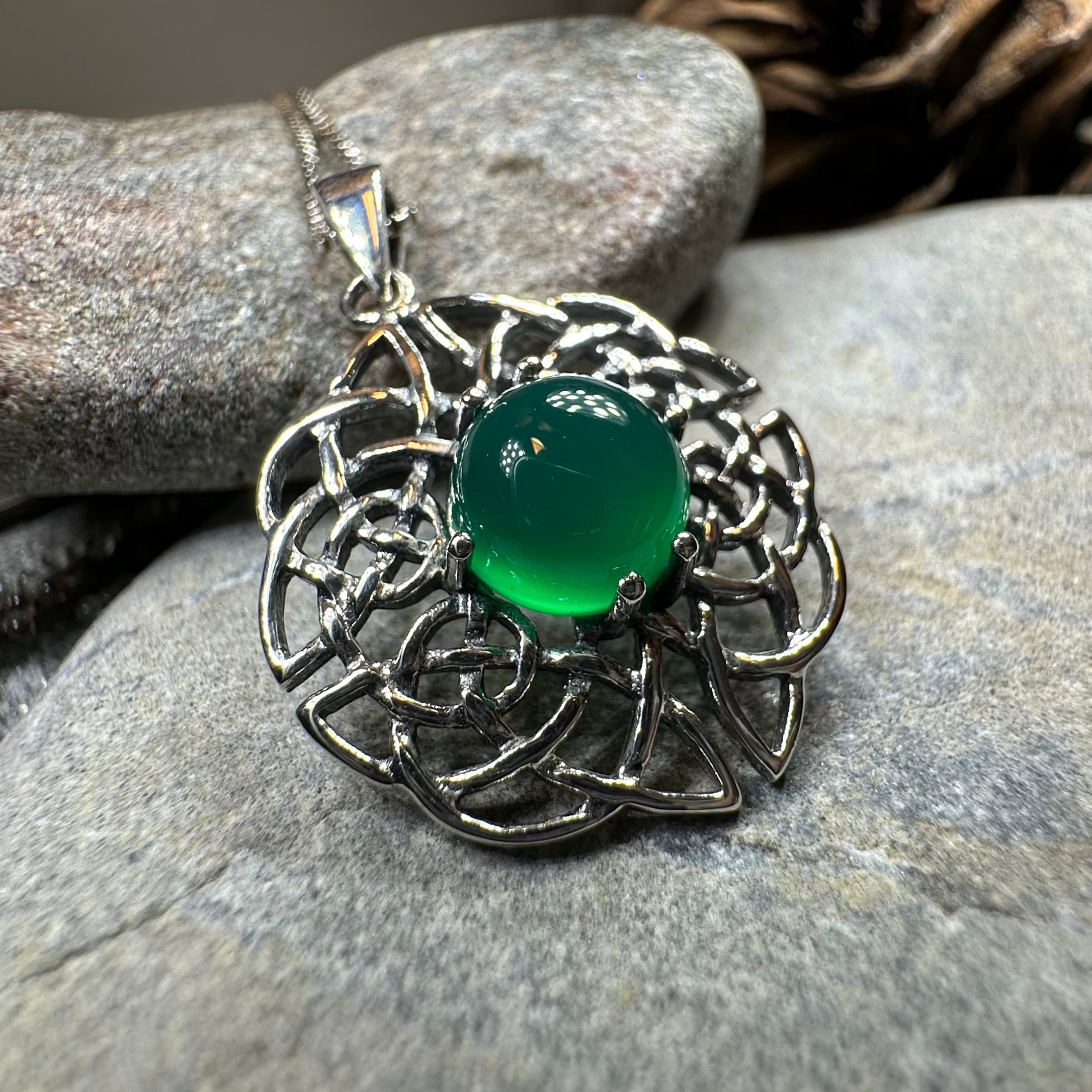 Elvenfire Celtic Knot Necklace for Women - Stainless Steel Viking Jewelry - Elegant Norse Pendant for Everyday Wear & Special Occasions