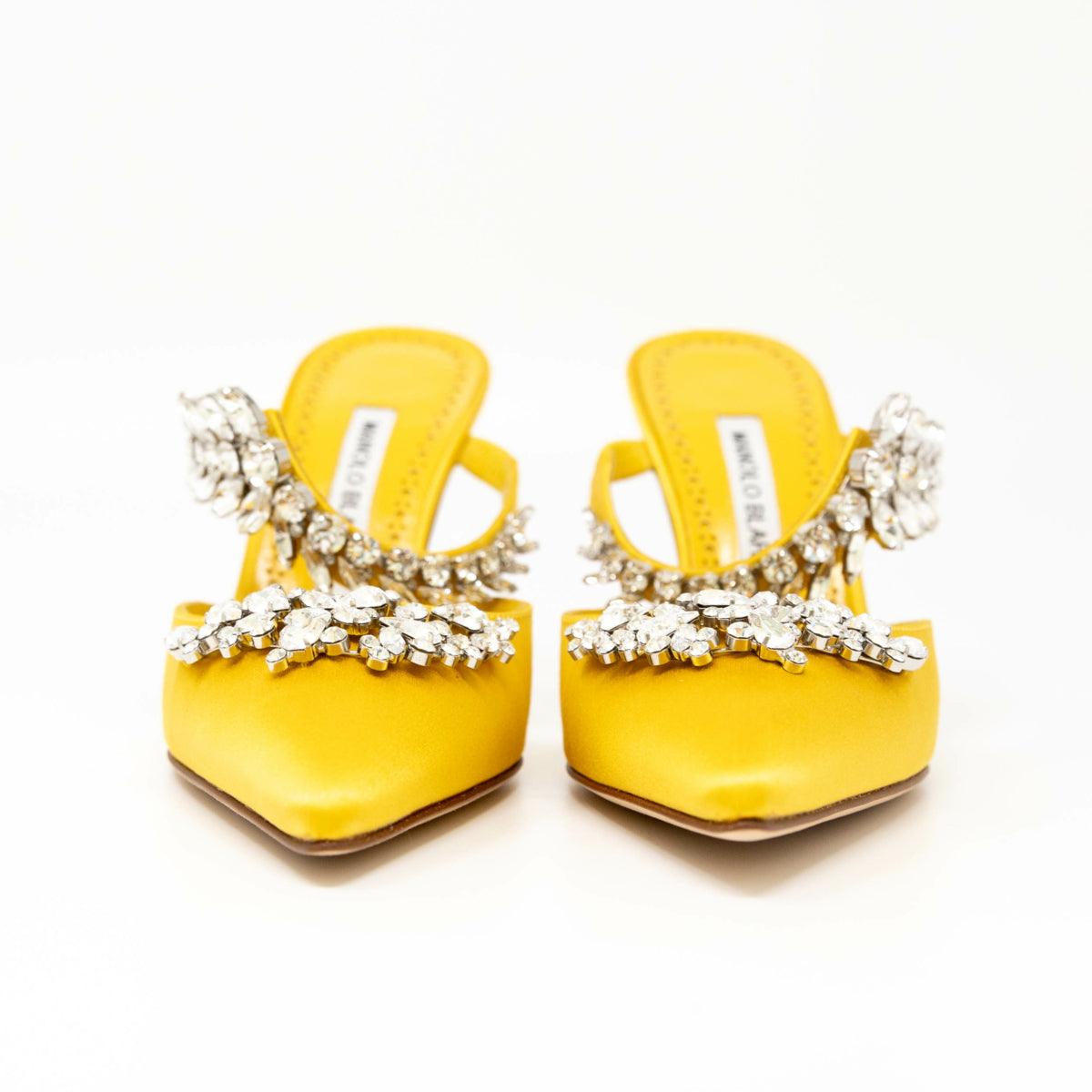 Manolo Blahnik Women's Yellow Satin Lurum Pumps Size 36.5 - Elegant High Heels for Weddings, Parties & Special Occasions
