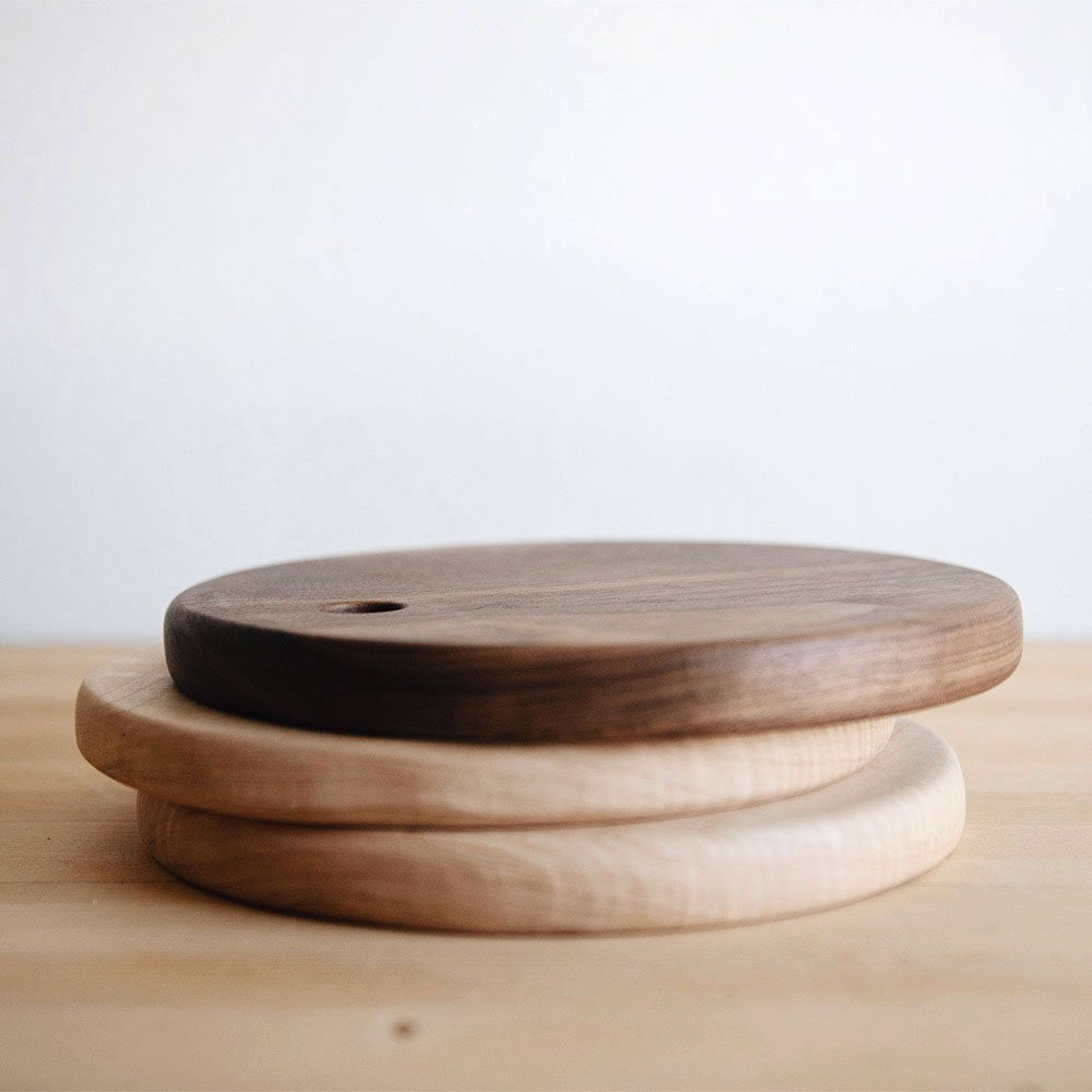 Round Wooden Cutting Board for Kitchen - Natural Wood Charcuterie Board for Serving Cheese, Bread & Charcuterie - Perfect for Entertaining & Gift Giving