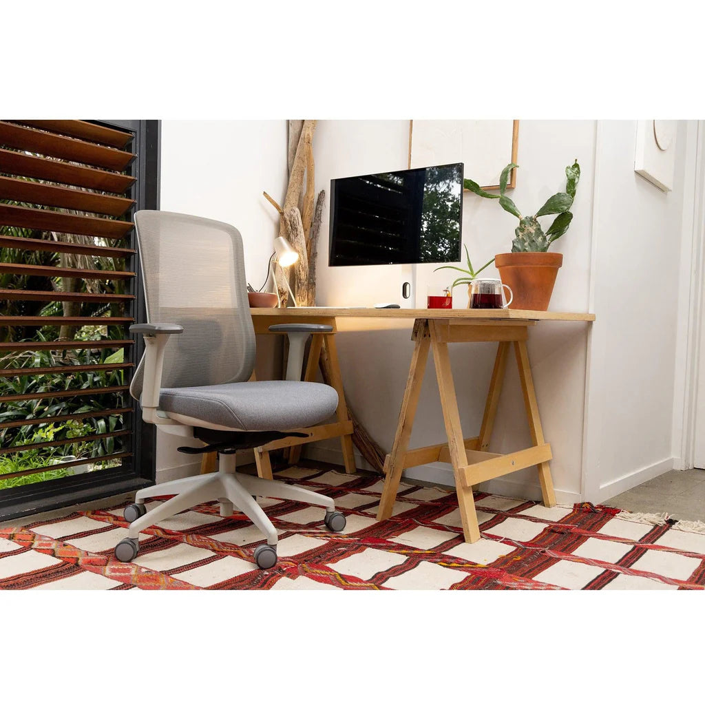 Ergonomic ELAN Mesh Back Office Chair with Adjustable Height and Lumbar Support - Perfect for Home Office, Gaming, and Workspace Comfort