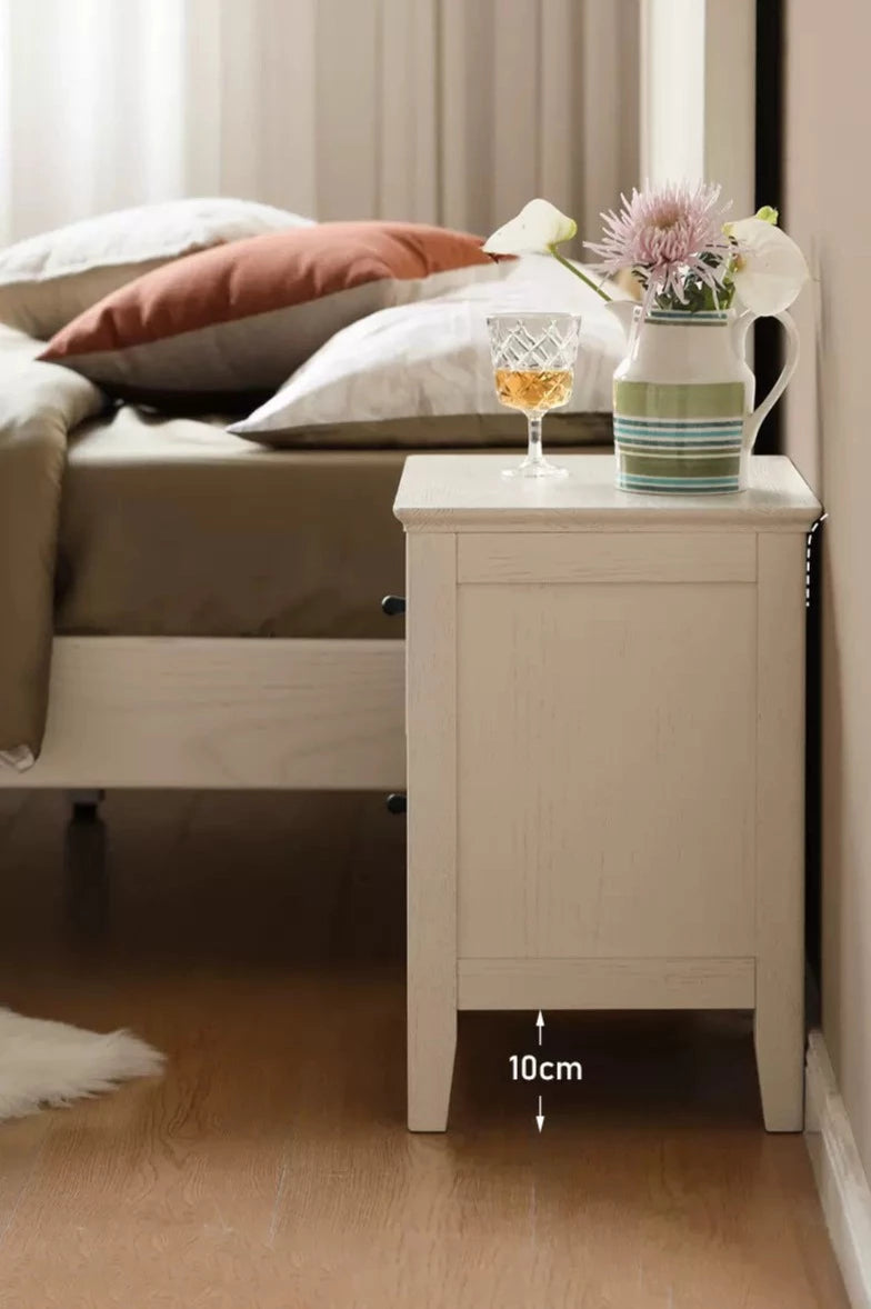 Solid Oak Wood Nightstand - Cream Finish, American Style Bedside Table for Bedroom Decor & Storage