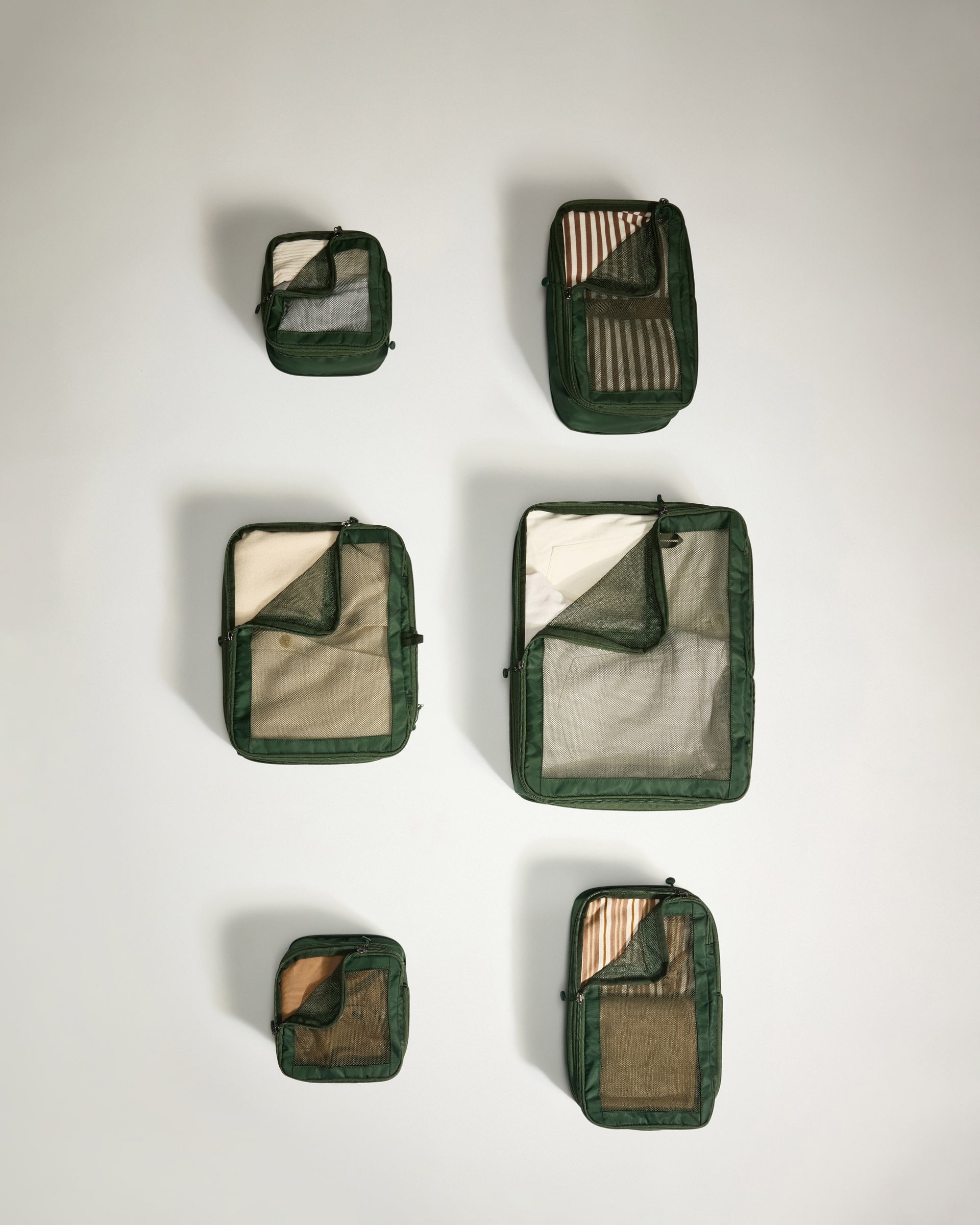 6-Piece Green Packing Cubes Set - Perfect for Travel Organizing & Suitcase Space Saving