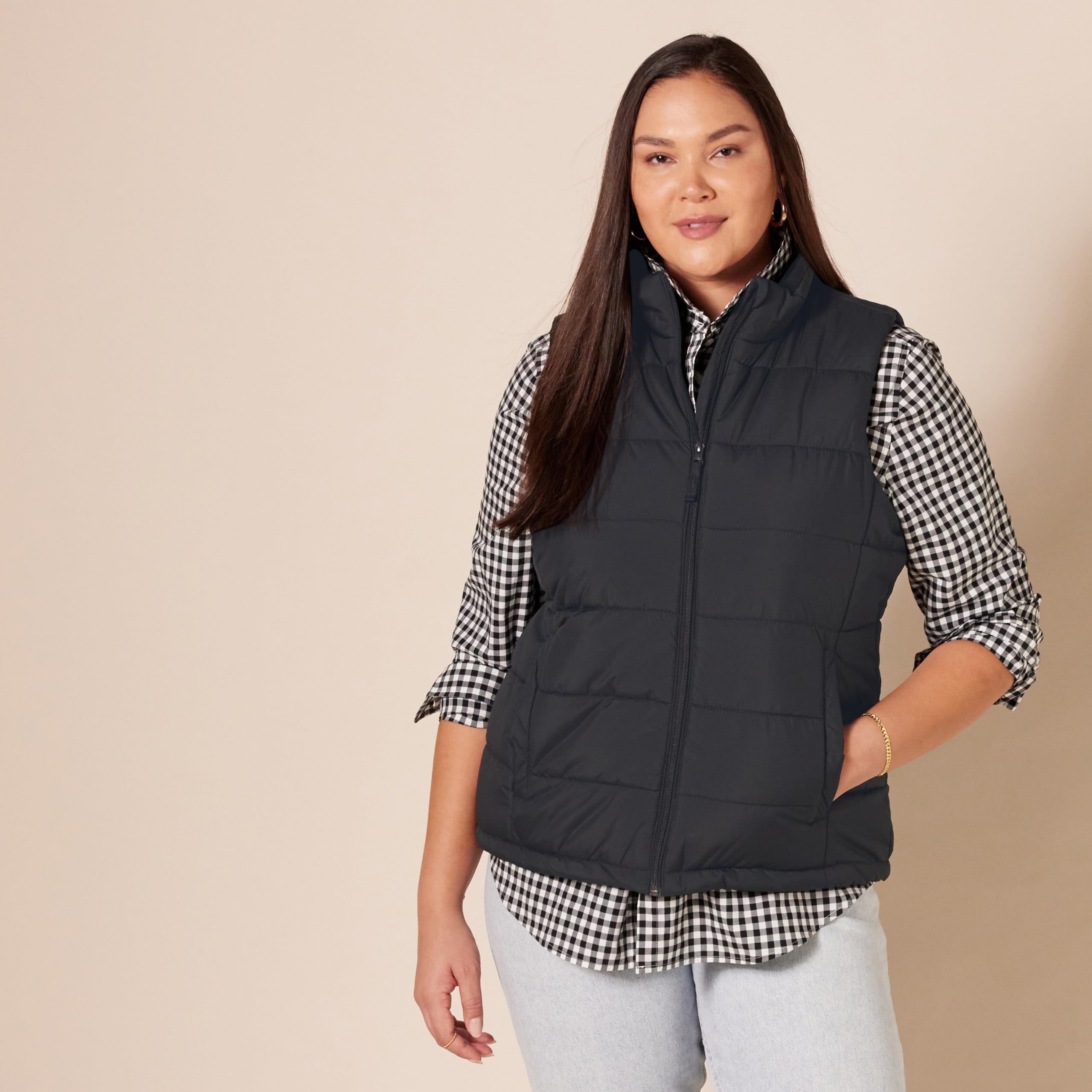 Amazon Essentials Women's Mid-Weight Puffer Vest - Lightweight Quilted Insulated Winter Jacket for Outdoor Activities, Hiking & Casual Wear