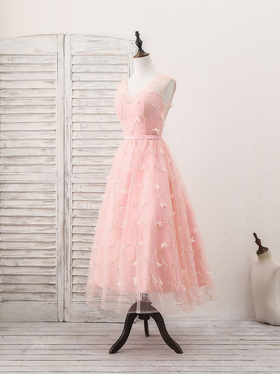 Elegant Pink Tulle Lace Tea-Length Prom Dress | Homecoming Ball Gown | Perfect for Formal Dances, Weddings & Special Occasions