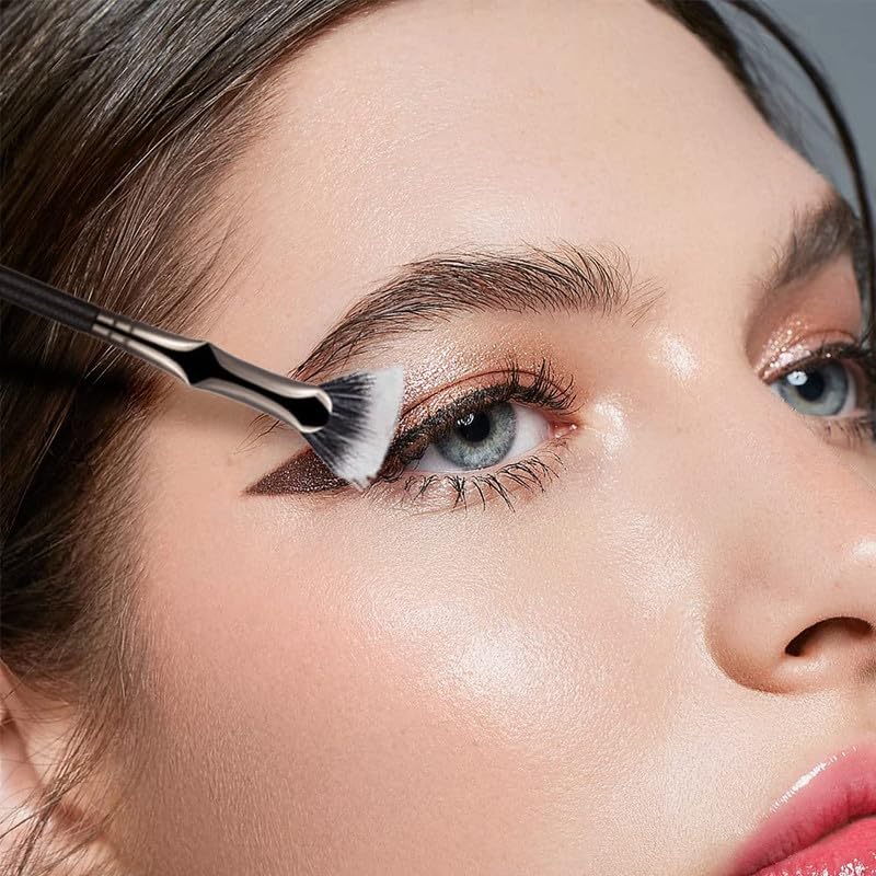 2024 New Folding Angle Scalloped Lash Brush - Upgraded Mascara Fan Brush & Eyelash Separator Tool - 3pcs Eye Makeup Fan Brushes for Upper & Lower Lashes - Perfect for Professional Makeup Artists & Home Beauty Routines