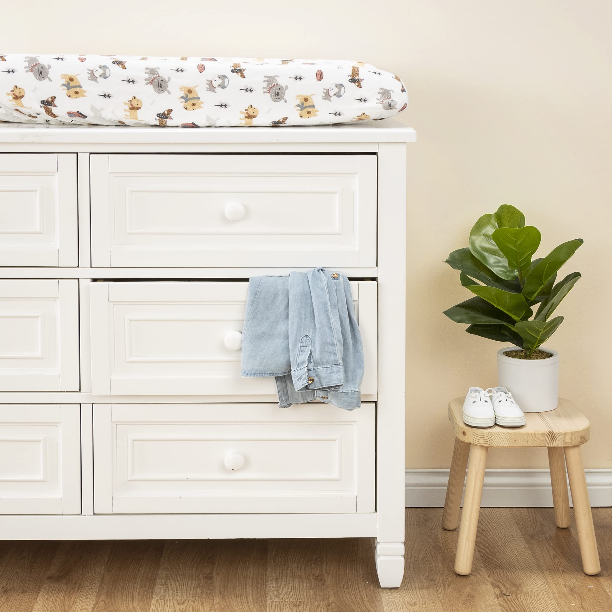 Trend Lab Dog Park Deluxe Flannel Changing Pad Cover - Soft White Baby Changing Table Cover for Nursery, Daycare & Travel - Waterproof & Washable