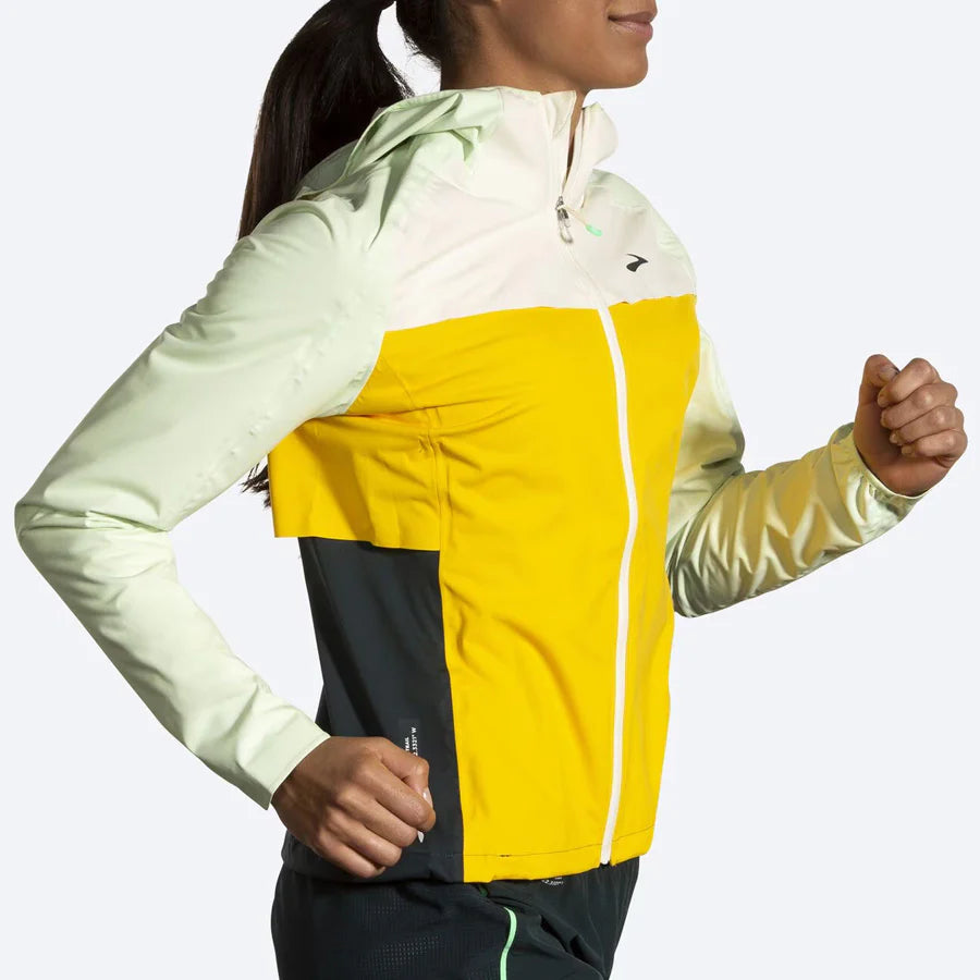 Brooks High Point Waterproof Jacket for Women - Lightweight Raincoat with Breathable Fabric - Perfect for Hiking, Running & Outdoor Adventures