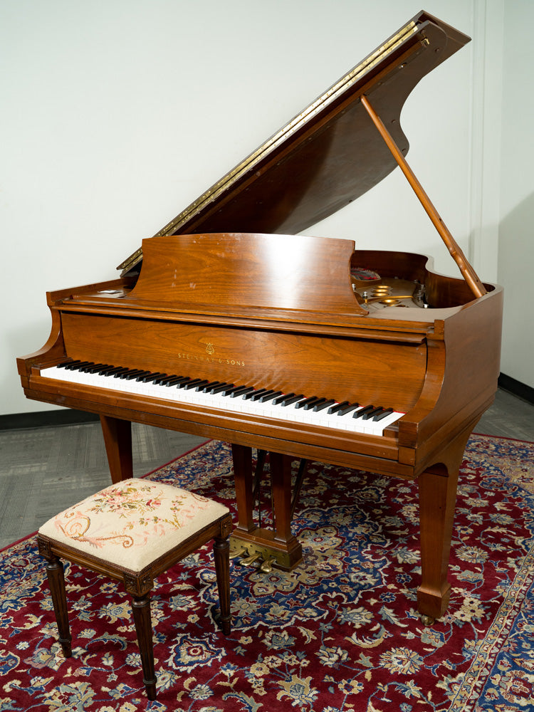 Vintage 1990 Steinway Model M 5'7