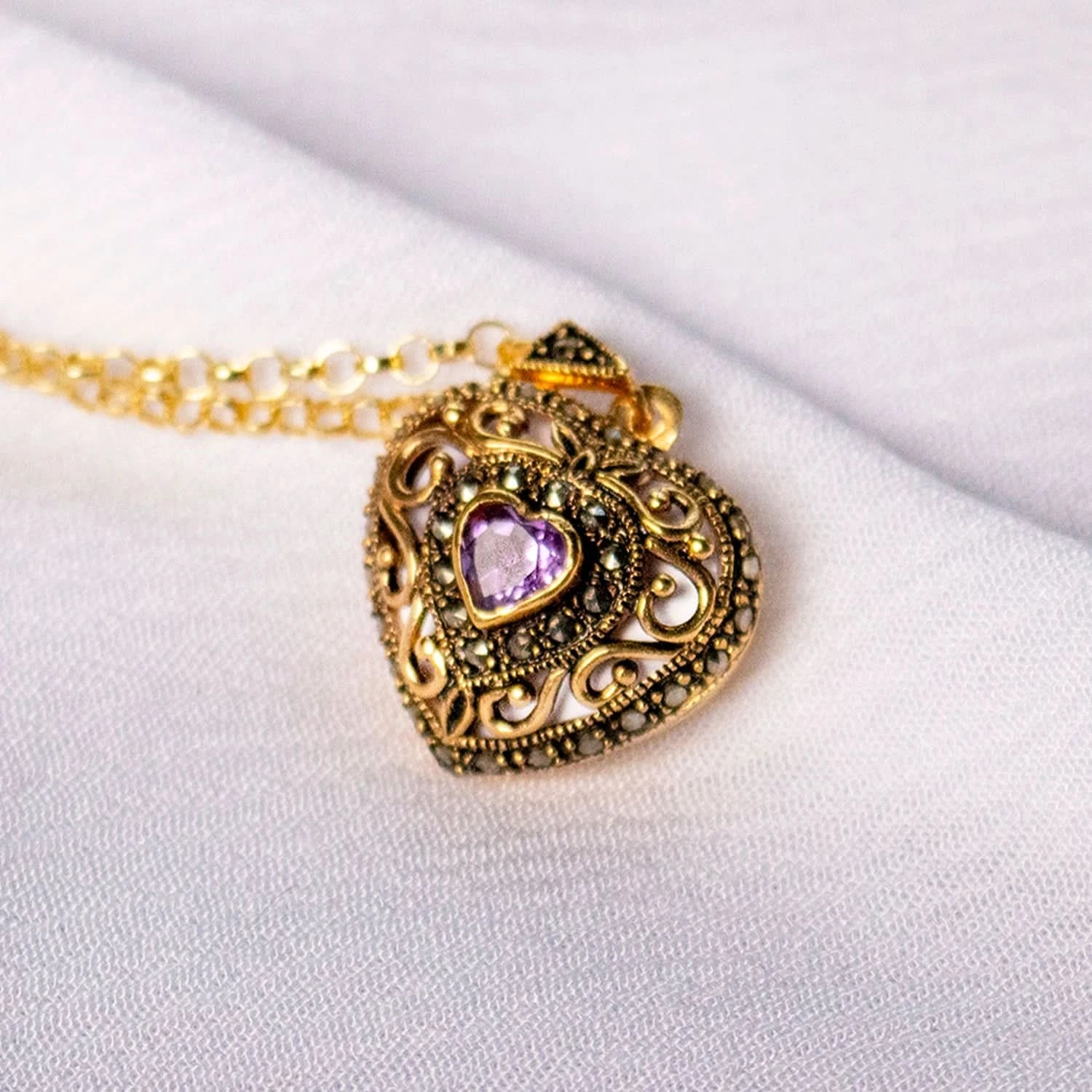 Vintage Amethyst Heart Locket Necklace in Gold - Holds 2 Photos - Perfect for Valentine's Day Gifts & Anniversary Presents