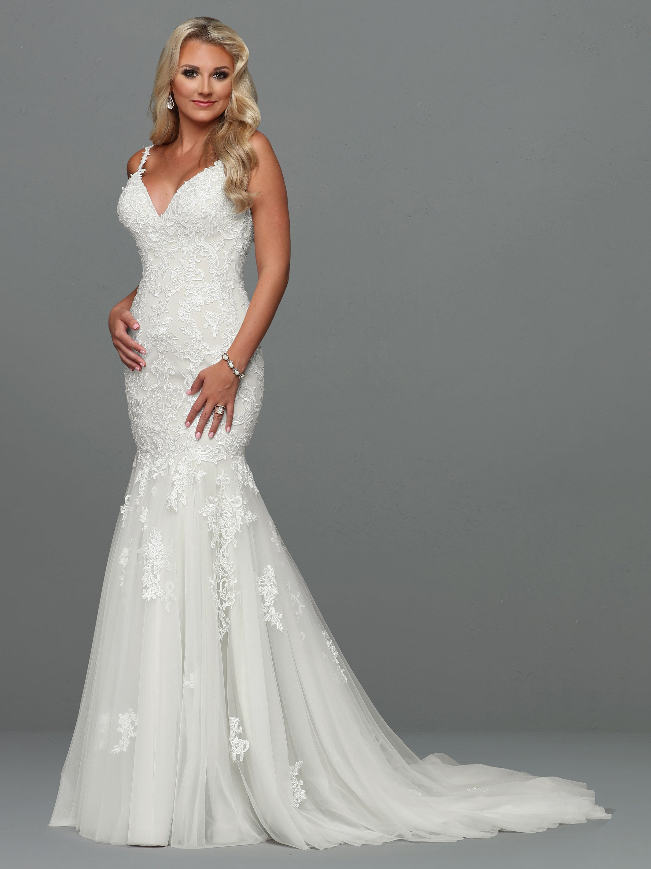 Alexandra Women's Fashion Sample Outfit - Perfect for Casual Wear, Parties & Special Occasions