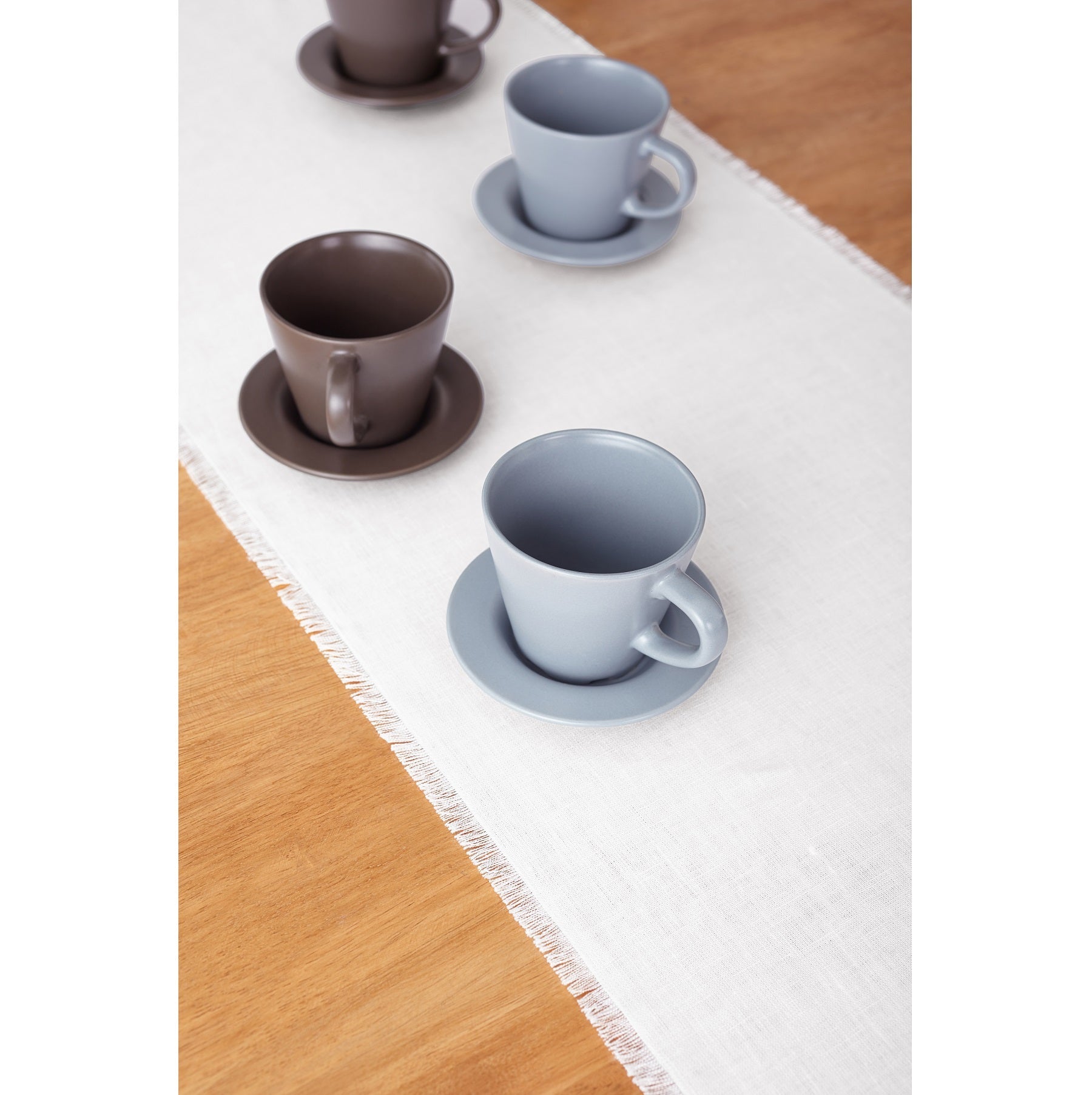 Elegant Fringe Table Runner for Dining Room Decor - Perfect for Weddings, Parties, and Home Decoration