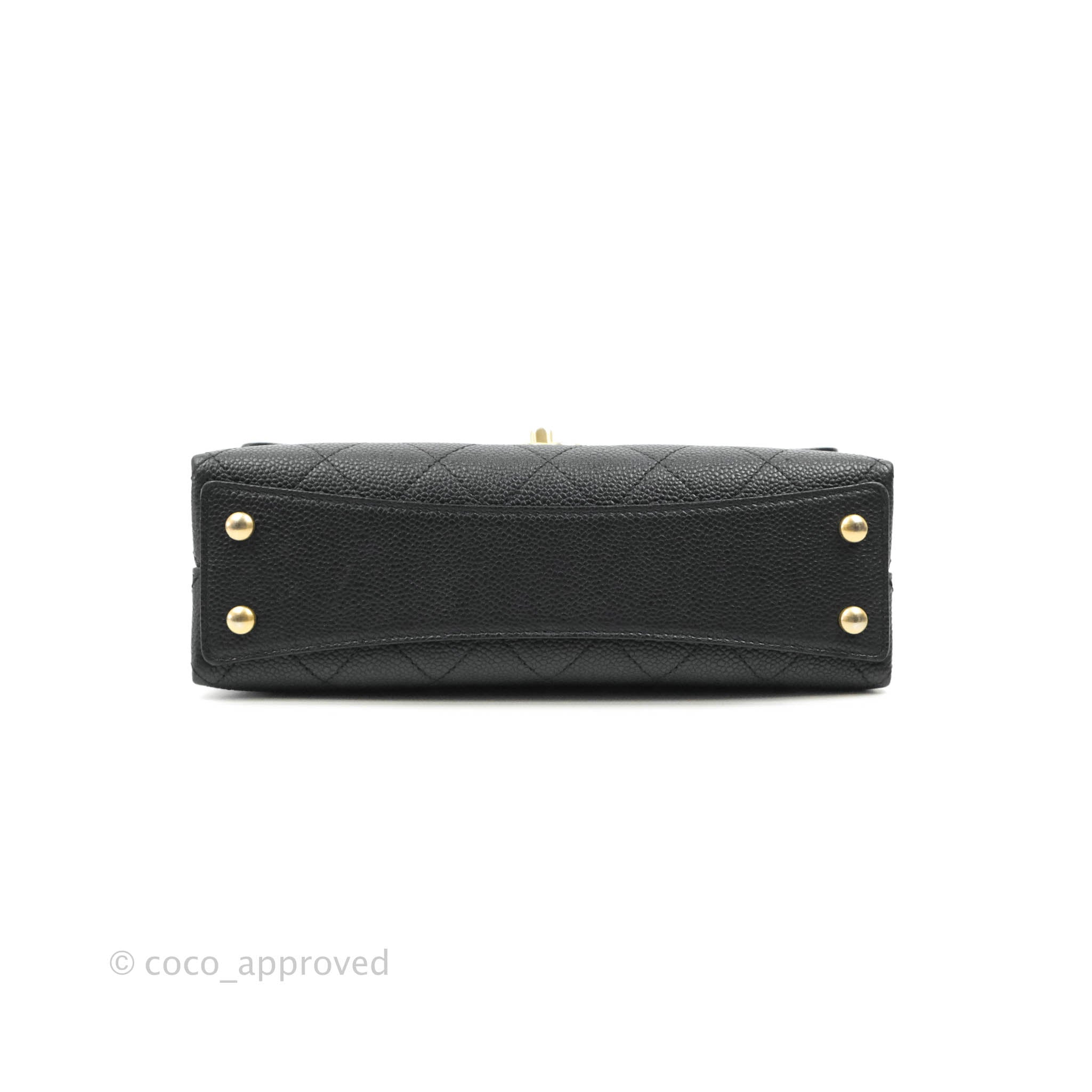 Chanel Chic Affinity Small Grained Calfskin Crossbody Bag in Black with Aged Gold Hardware - Perfect for Evening Events & Luxury Fashion Accessories
