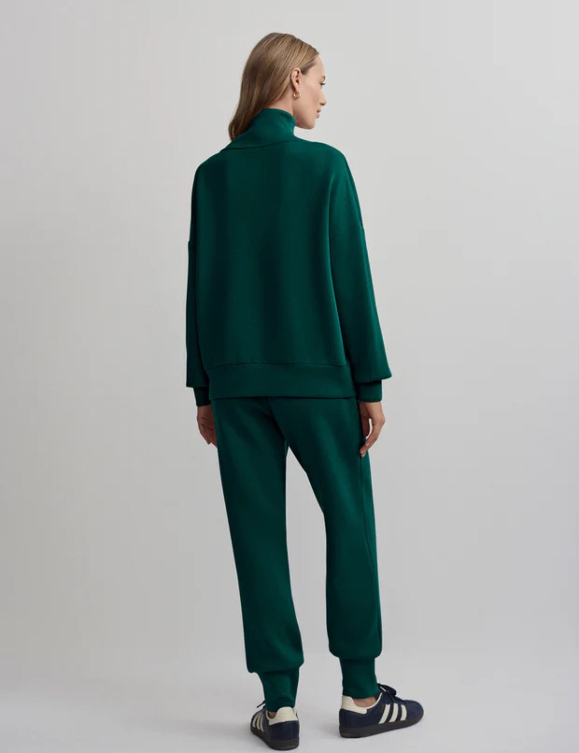 Hawley Half Zip Sweatshirt for Men - Soft Cotton Blend Pullover with Kangaroo Pocket - Forest Green Casual Loungewear for Outdoor Activities & Relaxation