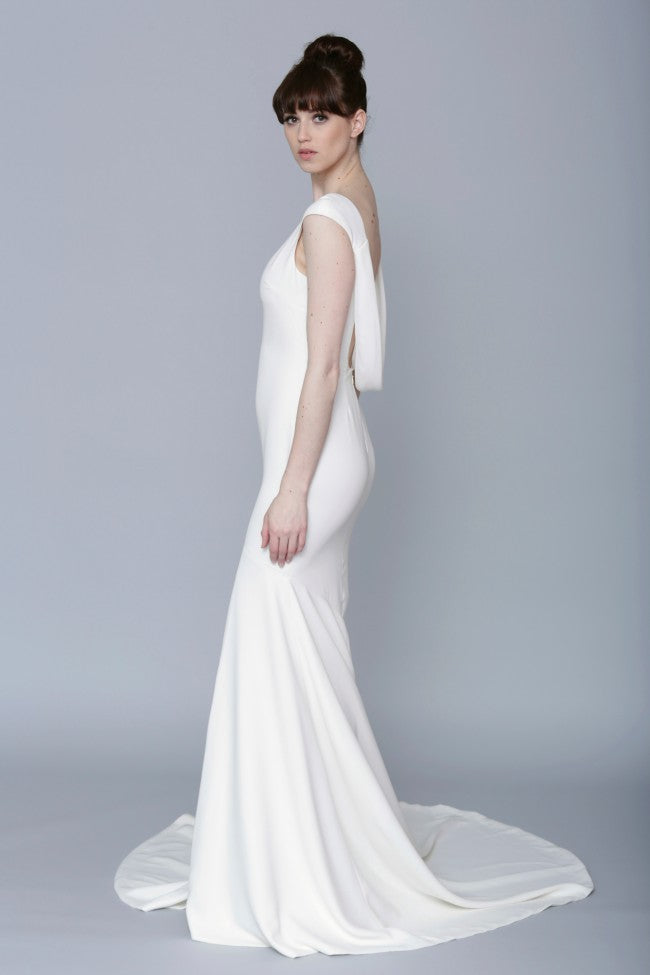 Theia Ingrid Velvet Gown - Elegant Long Sleeve Formal Dress for Women | Perfect for Evening Gala, Wedding Guest, Prom & Special Occasions