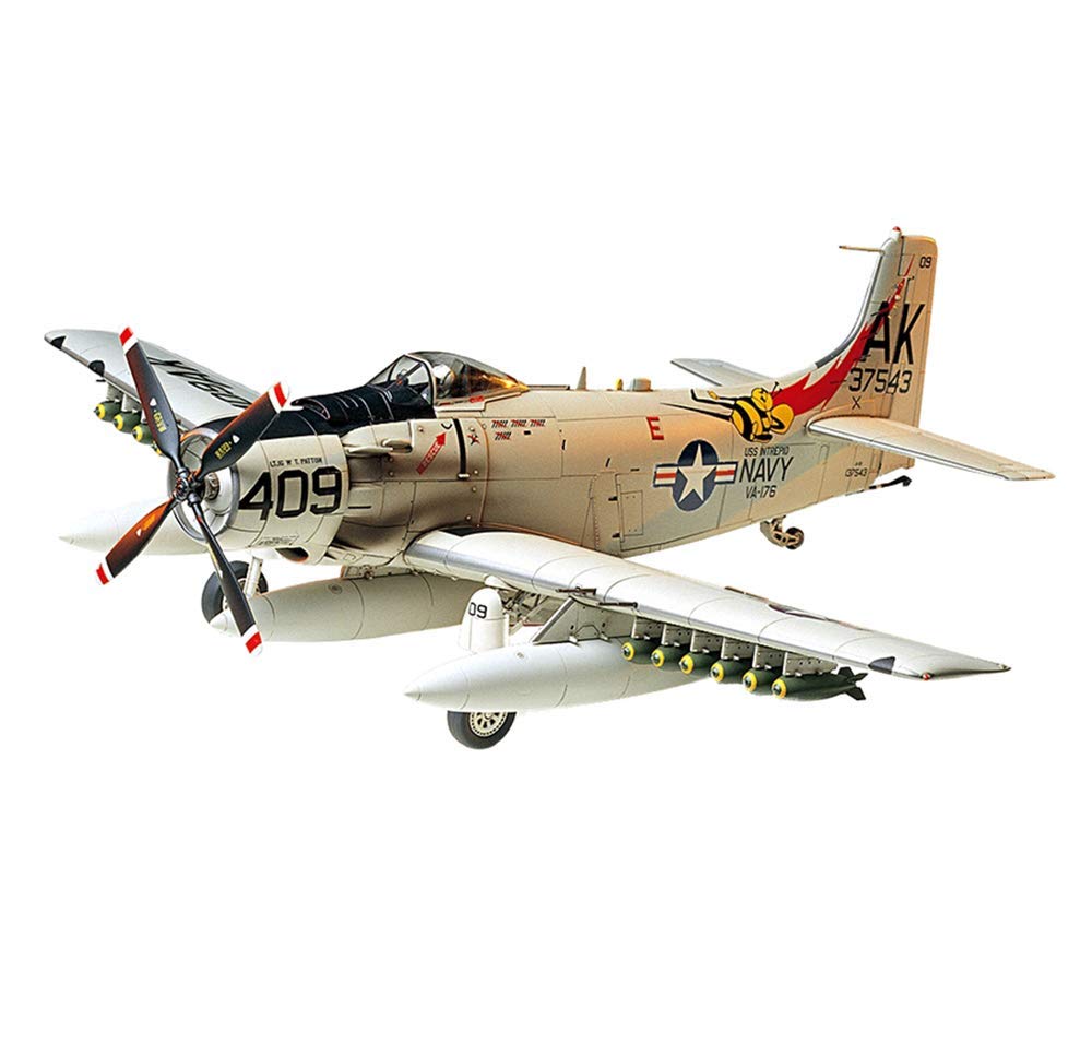 1/32 Scale A-1H AD-6 Skyraider Attack Aircraft Plastic Model Kit - 14.3