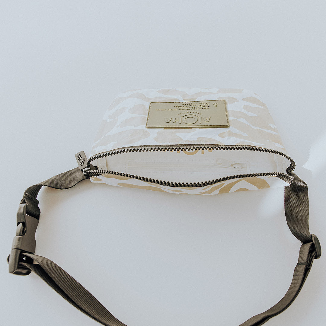 Aloha Mini Quintana Roo Hip Pack - Lightweight Running Waist Bag for Women & Men - Perfect for Jogging, Hiking, Travel & Outdoor Activities