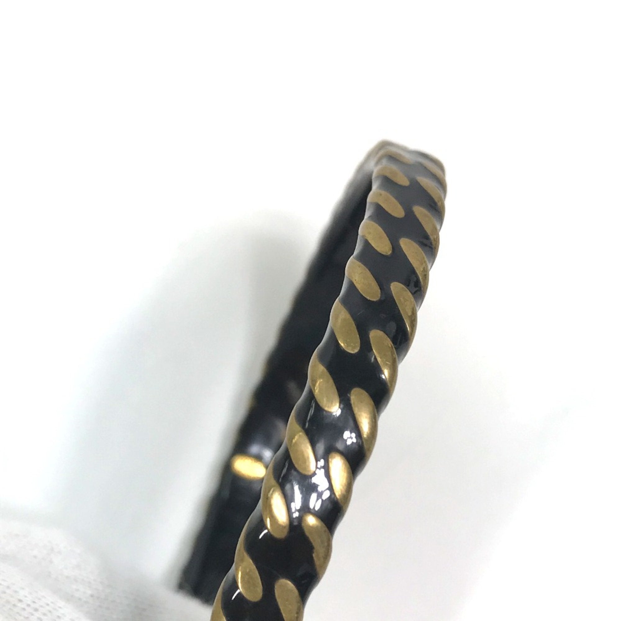 Elegant Black and Gold Twisted Bangle Bracelet for Women - Perfect for Parties, Weddings, and Special Occasions