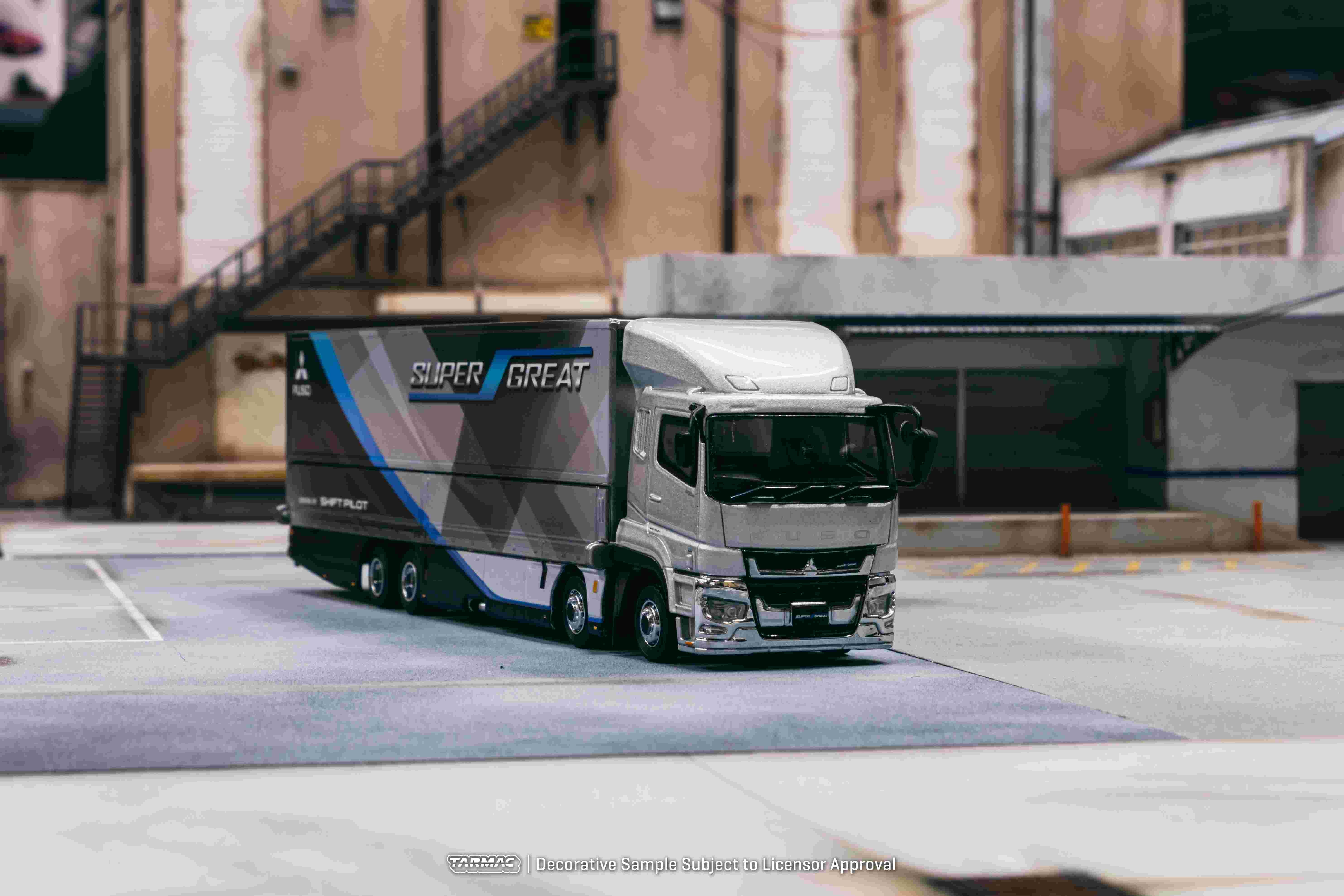 Tarmac Works 1/64 Mitsubishi Fuso Super Great Diecast Model Truck - Collectible Miniature Vehicle for Display & Racing Scenes