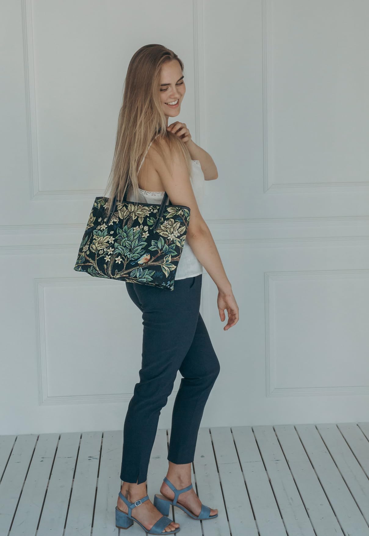 Signare William Morris Tree of Life Blue Tapestry Tote Bag, Crossbody Purse & Makeup Pouch Set for Women - Perfect for Travel, Beach & Everyday Use