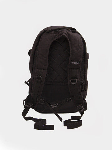 EASTPAK Haster Backpack - Durable Laptop Backpack for School, Work & Travel - Water-Resistant, Spacious & Stylish Daypack for Men & Women - Perfect for Commuting, College & Outdoor Adventures