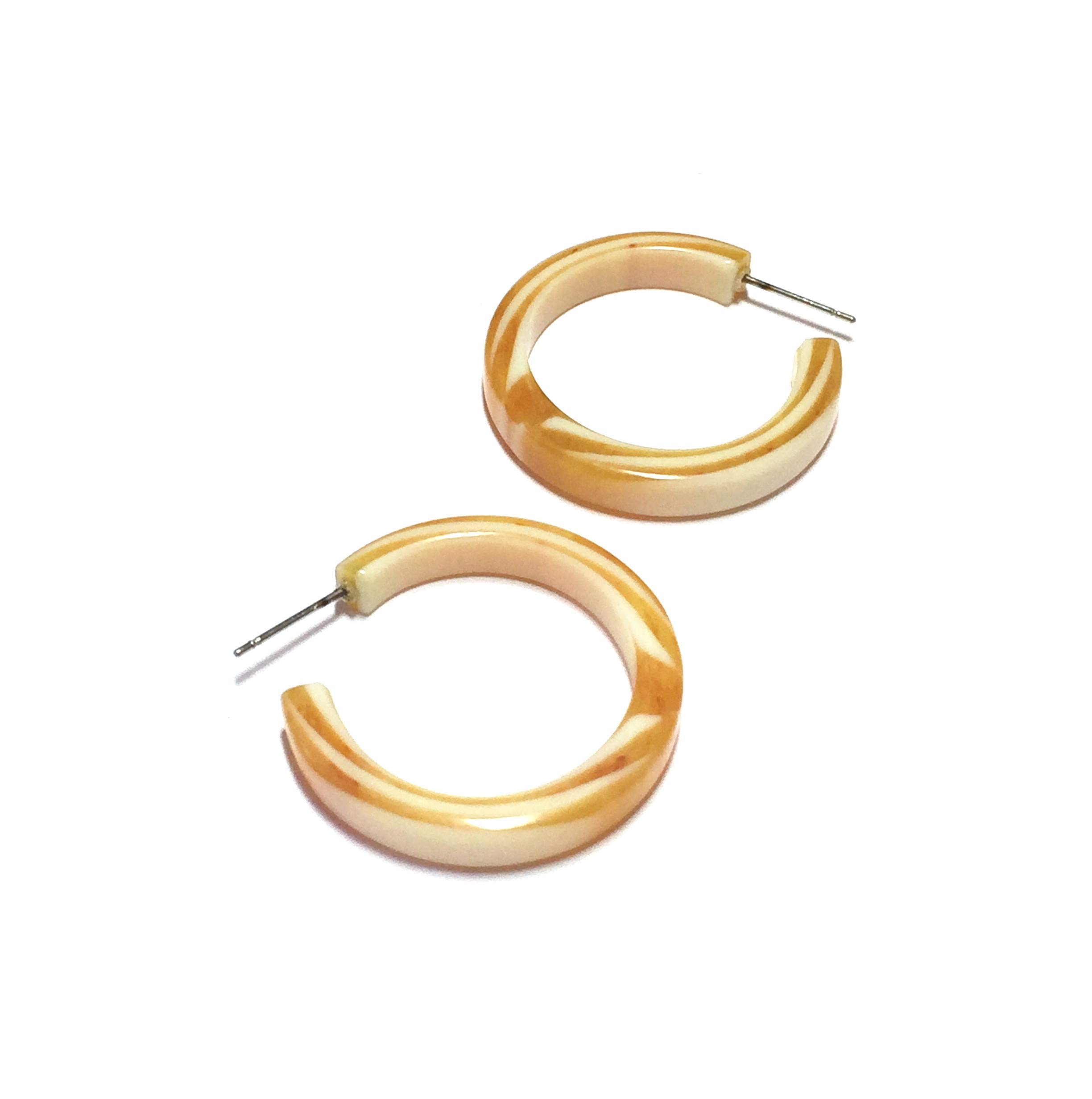 Vintage Yellow and Cream Striped Marbled Lucite Hoop Earrings for Women - Retro 1950s Pin Up Style Jewelry - Perfect for Parties, Weddings & Everyday Wear