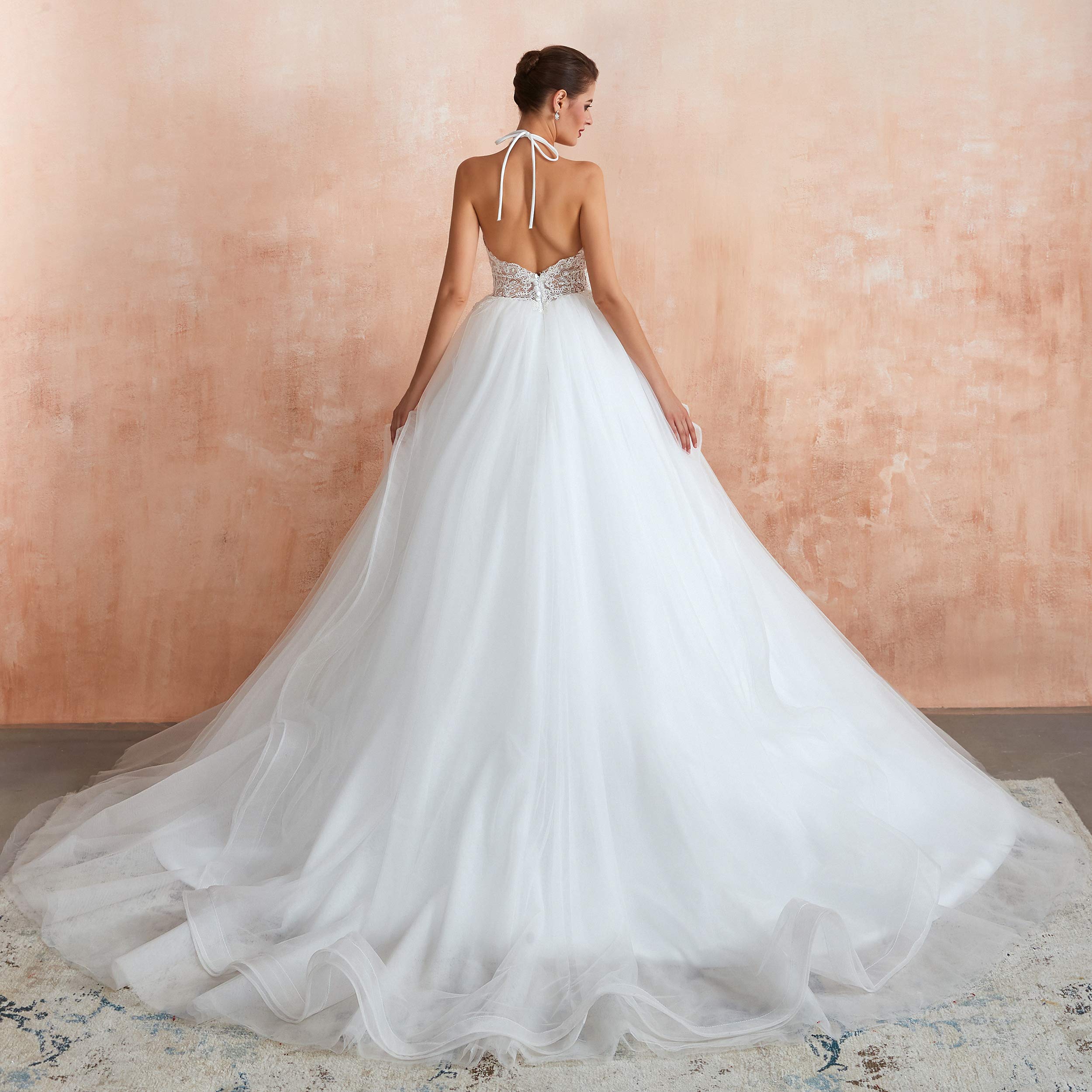 Elegant Women's Halter Lace Applique Backless Layered Wedding Ball Gown - Perfect for Bridal Ceremonies, Prom Dances & Formal Evening Events