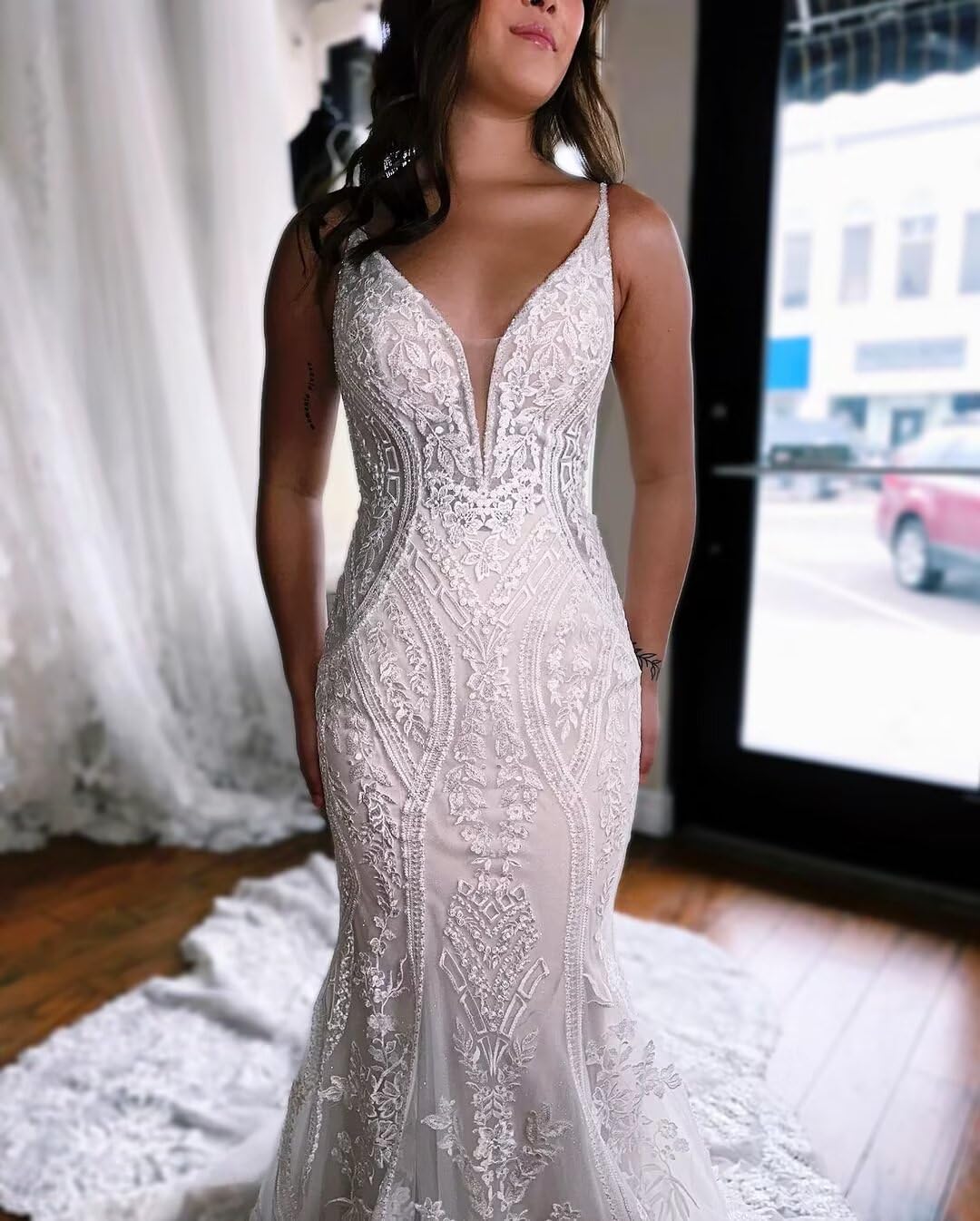 Elegant Boho Beach Wedding Dress for Women 2025 - V Neck Lace Applique Spaghetti Strap Bridal Gown for Outdoor, Garden & Destination Weddings