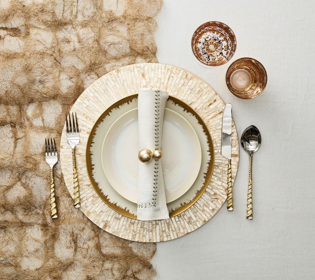 Byzantine Ivory & Gold Placemats Set of 4 - Elegant Table Decor for Dining, Parties & Home Entertaining