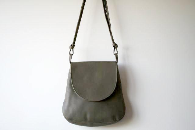 Premium Motoring Bag - Durable Grey Car Organizer for Travel & Commuting | Perfect for Road Trips, Daily Driving & Storage
