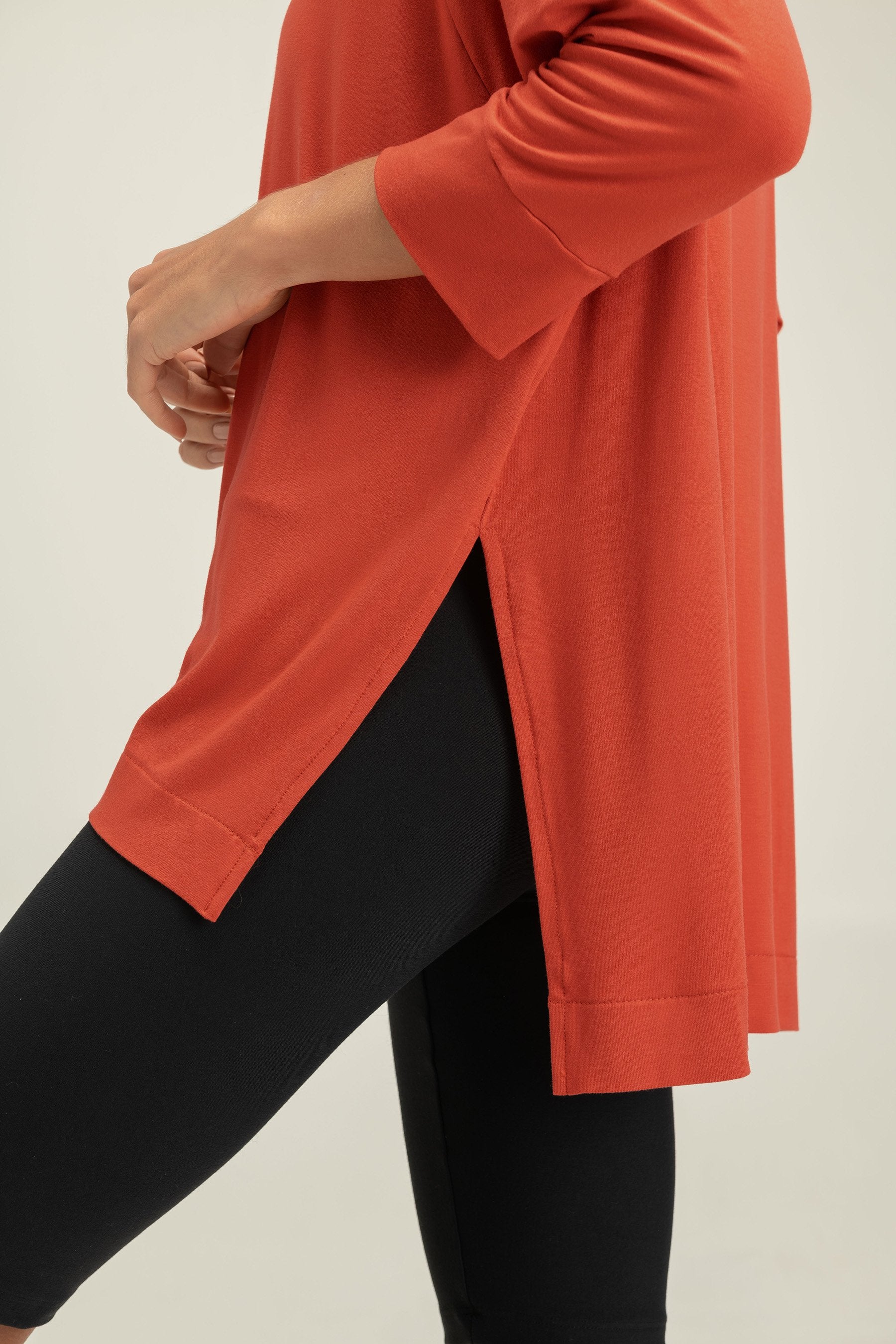 Flow Long Sleeve T-Shirt for Men & Women | Comfortable Casual Wear | Perfect for Yoga, Running & Everyday Outfits
