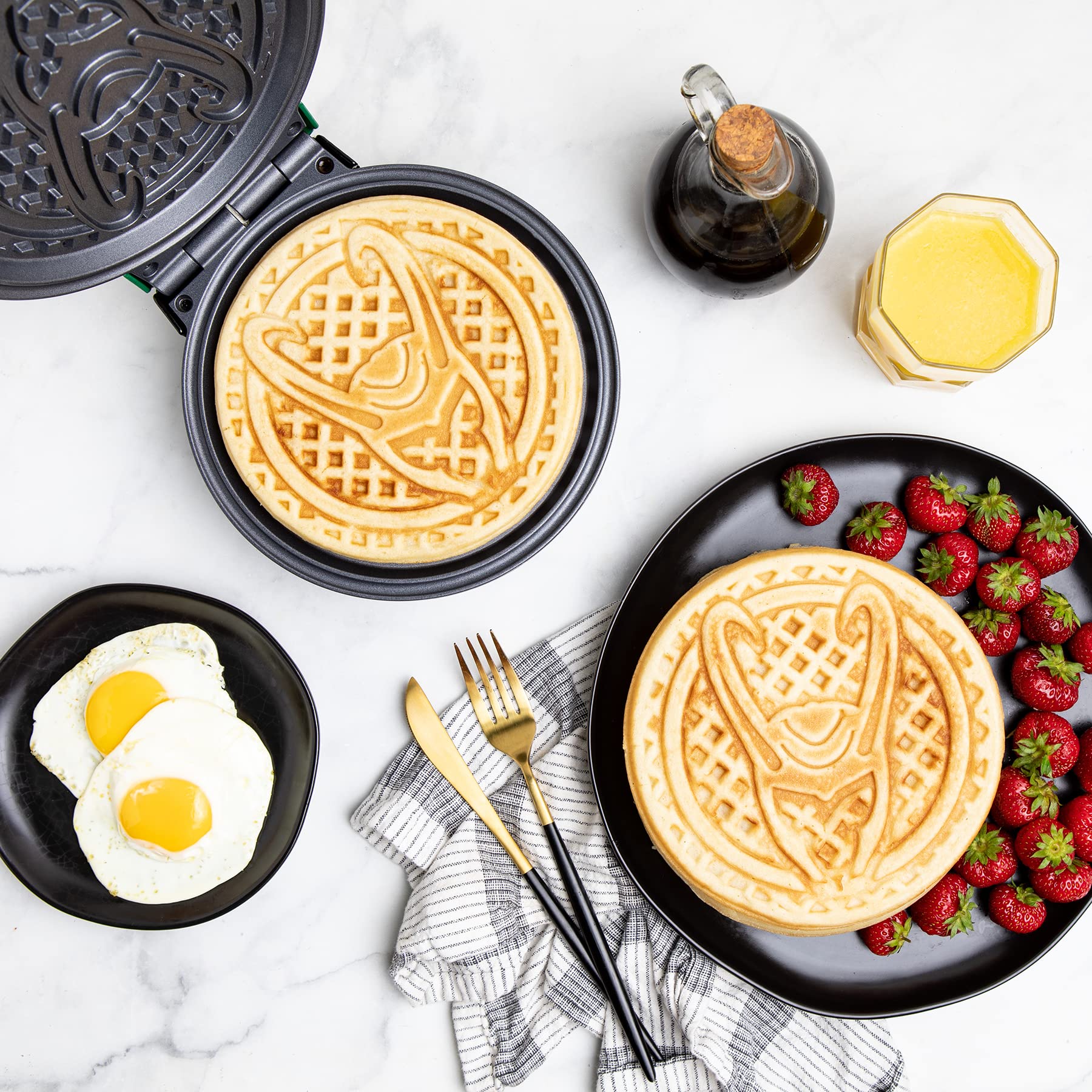 Uncanny Brands Marvel Loki Waffle Maker - Make Loki Helmet Shaped Waffles - Fun Breakfast Iron for Kids & Adults - Perfect for Marvel Parties & Themed Breakfasts