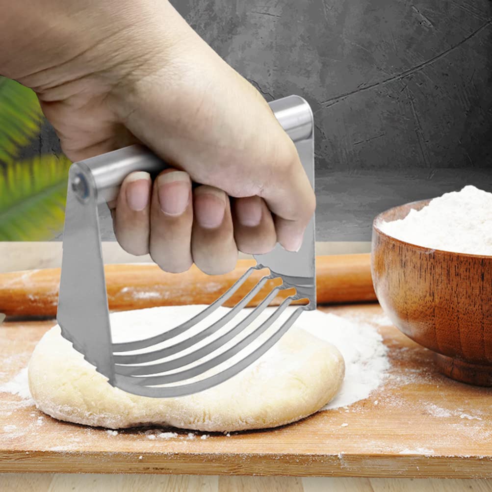 Stainless Steel Pastry Scraper & Dough Cutter - Heavy Duty Baking Tool for Bread, Pie & Cake Mixing - Perfect for Professional Bakers & Home Baking Enthusiasts (Great for Kneading Dough, Cutting Butter, and Mixing Flour)