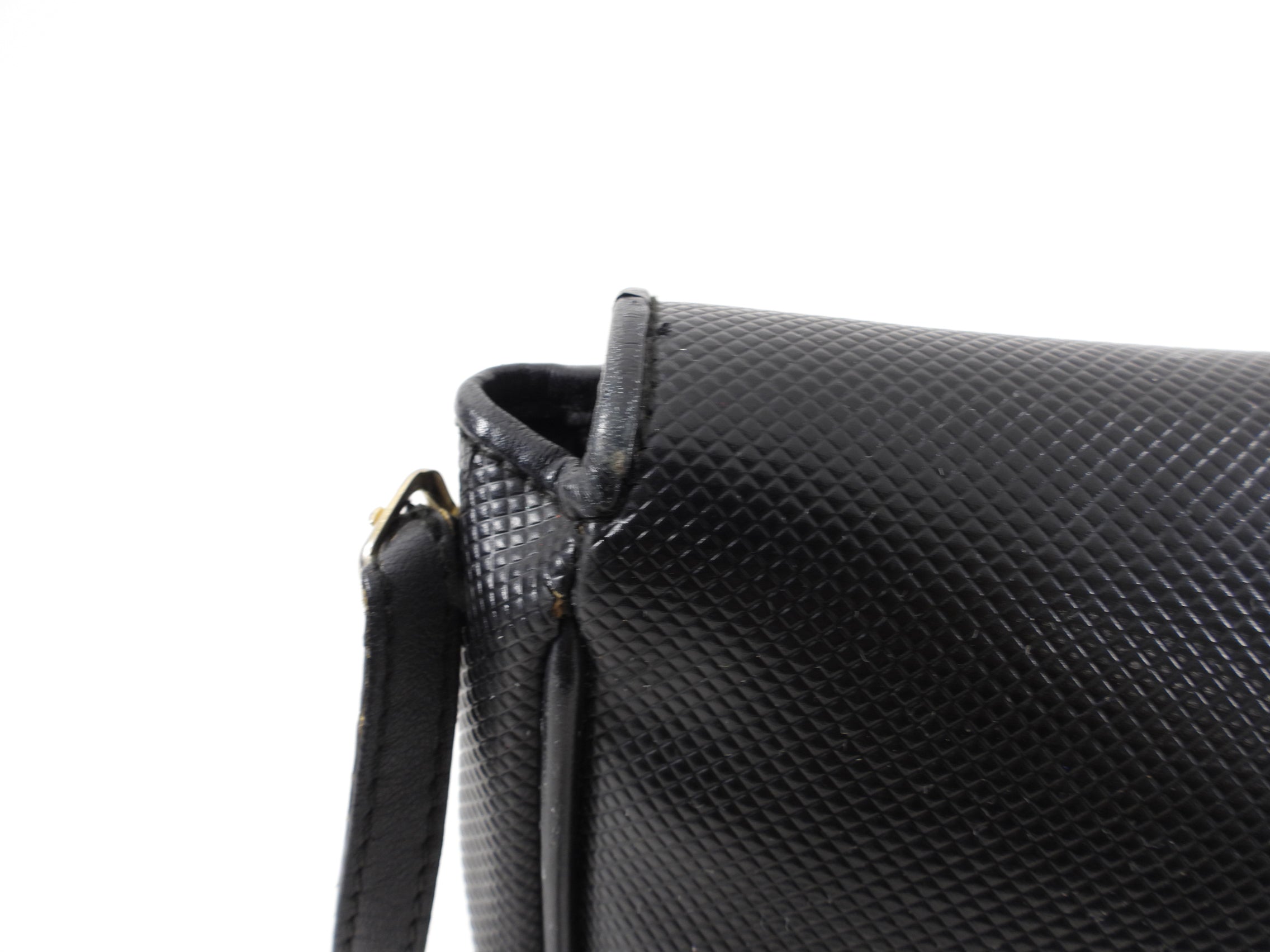 Vintage Bottega Veneta Black Leather Crossbody Bag 1980s - Perfect for Everyday Use & Night Out