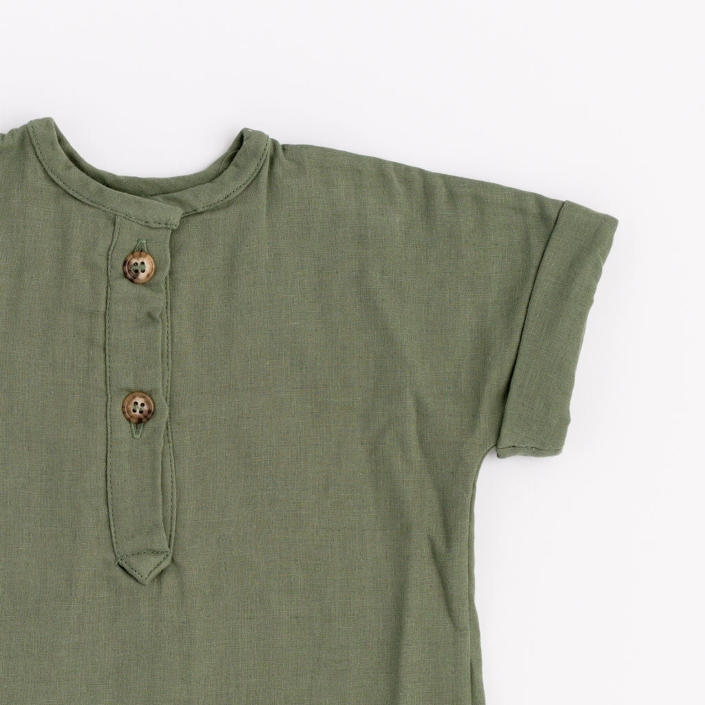 Women's Popover Shirt in Fern Green - Lightweight Gauze Button Down Top for Casual Wear & Summer Outfits