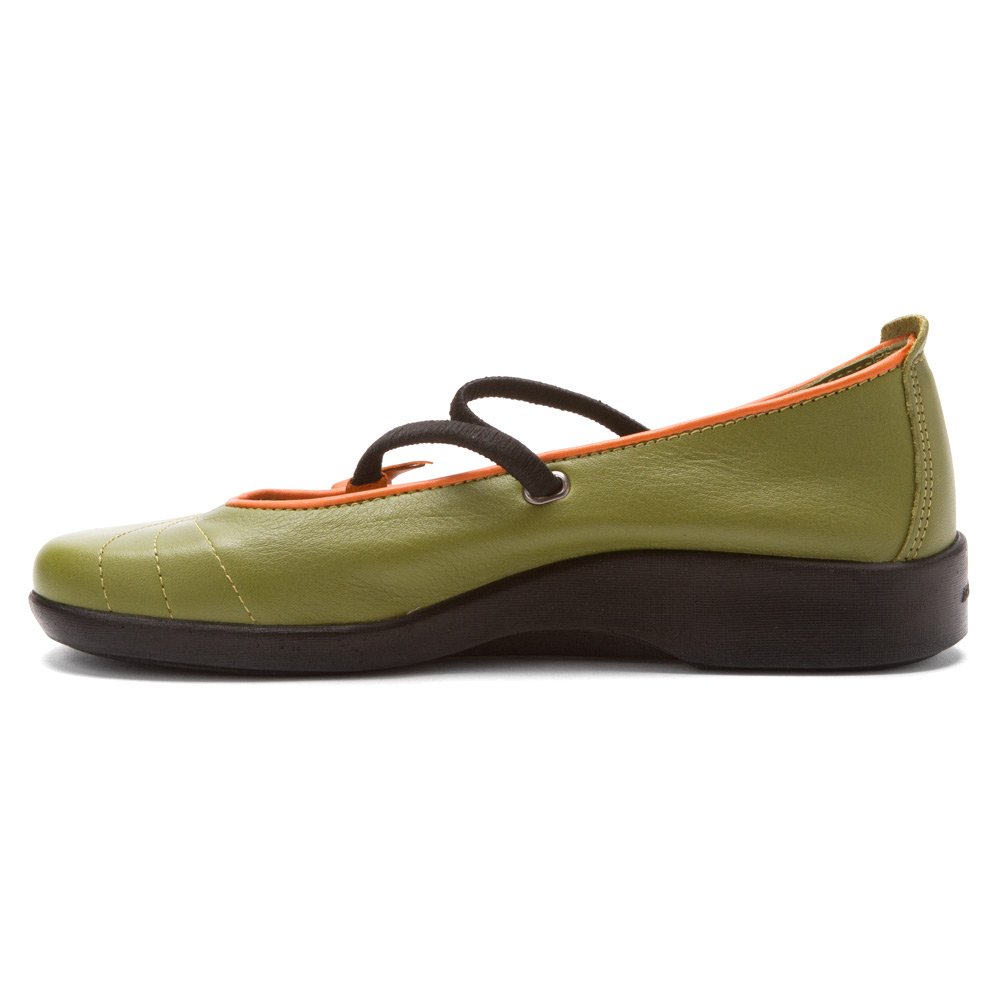 Arcopedico Women's Vitoria Comfortable Lightweight Slip-On Shoes - Breathable Knit Fabric for All-Day Wear - Perfect for Travel, Work & Casual Outfits